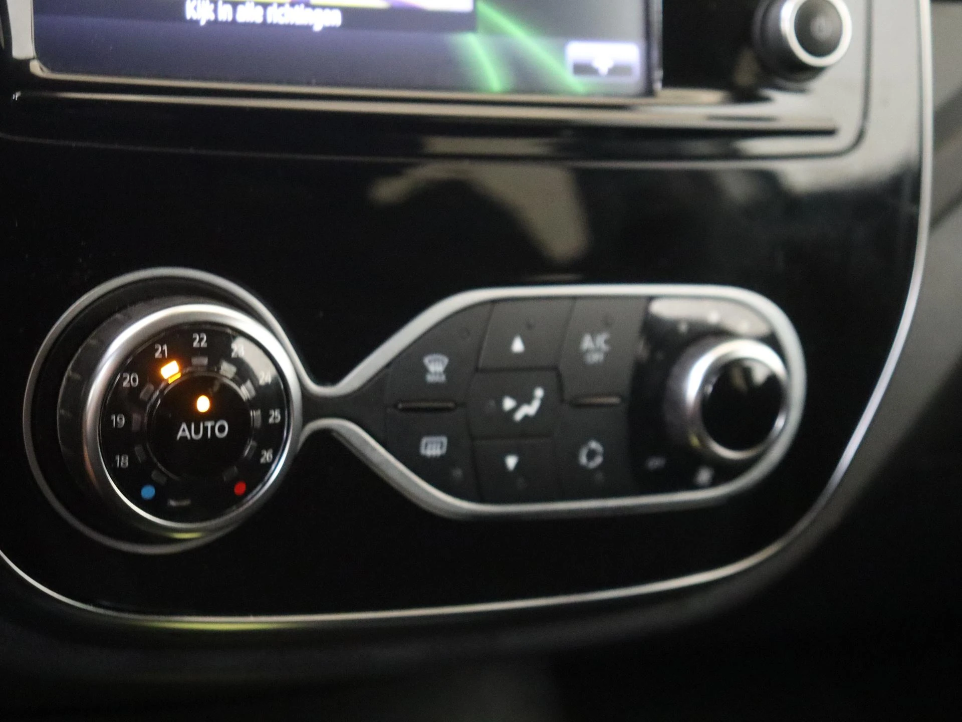 Renault-Captur-image-18