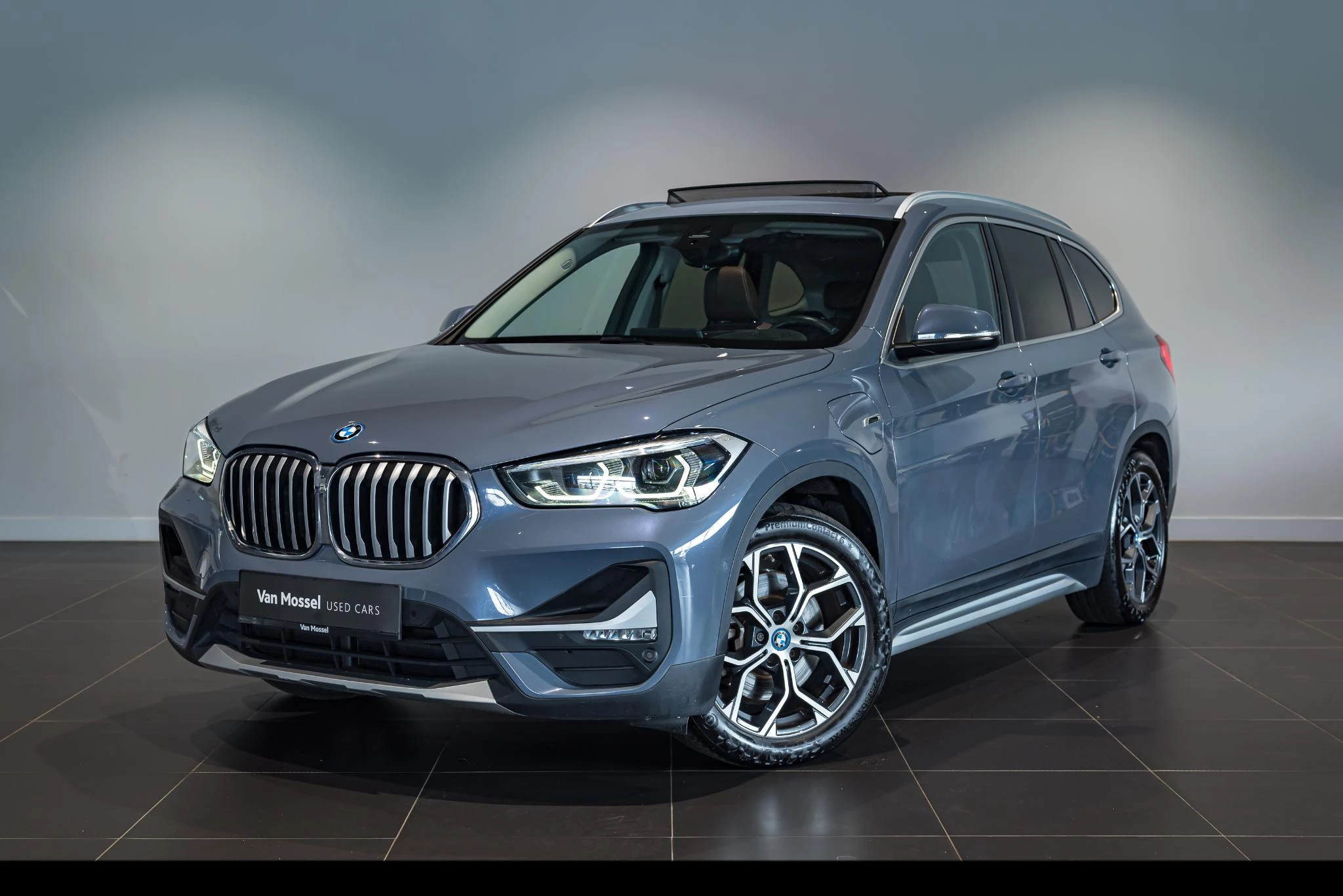 BMW-X1-image-0