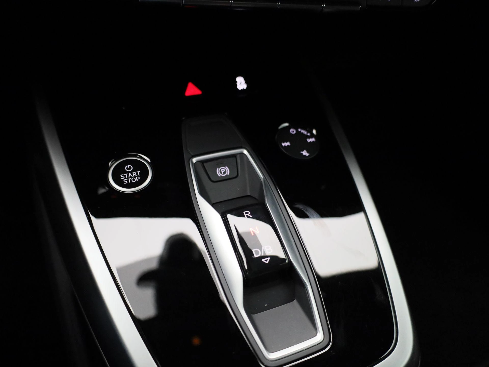 Audi-Q4 e-tron-image-25