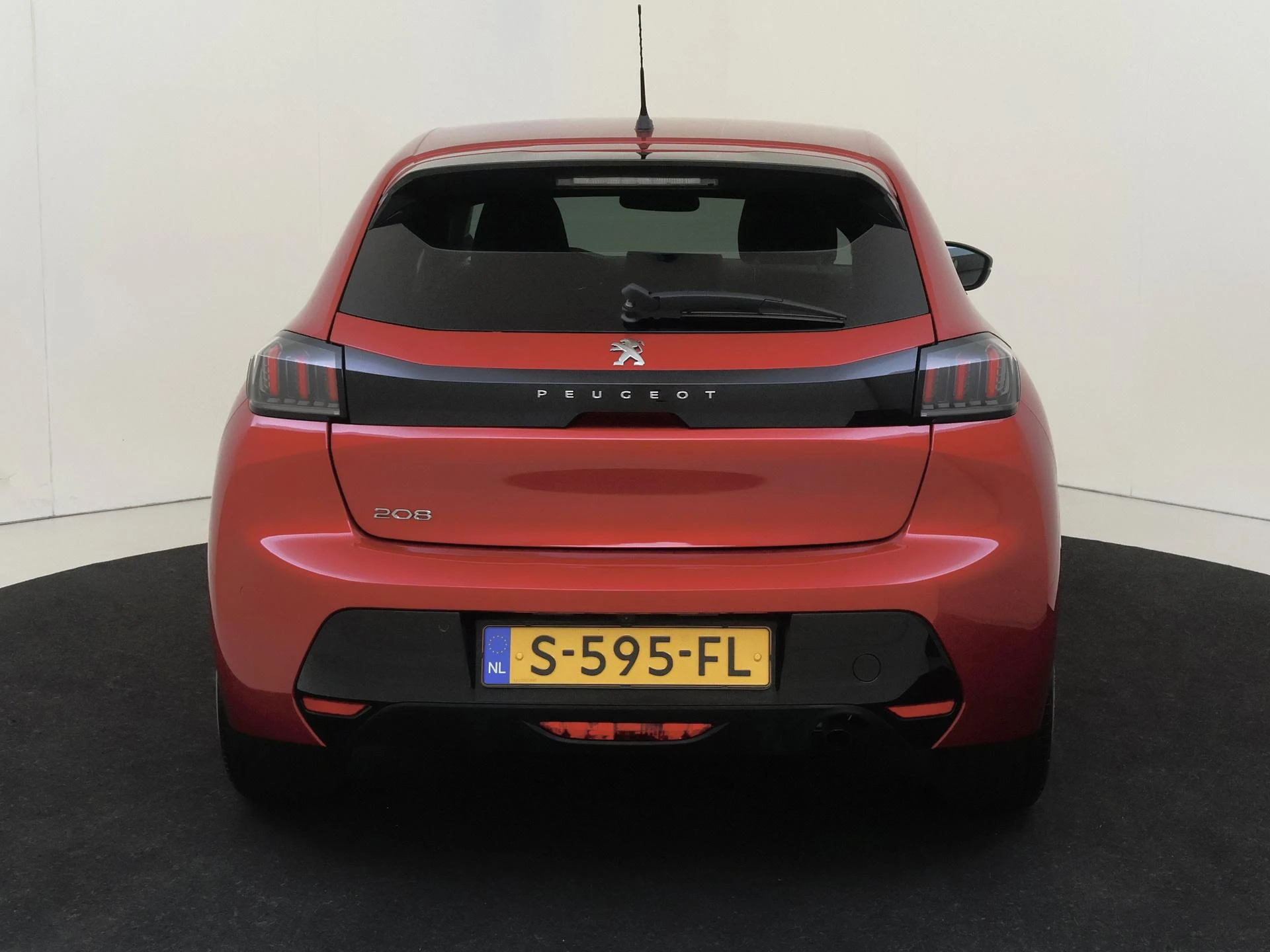 Peugeot-208-image-6