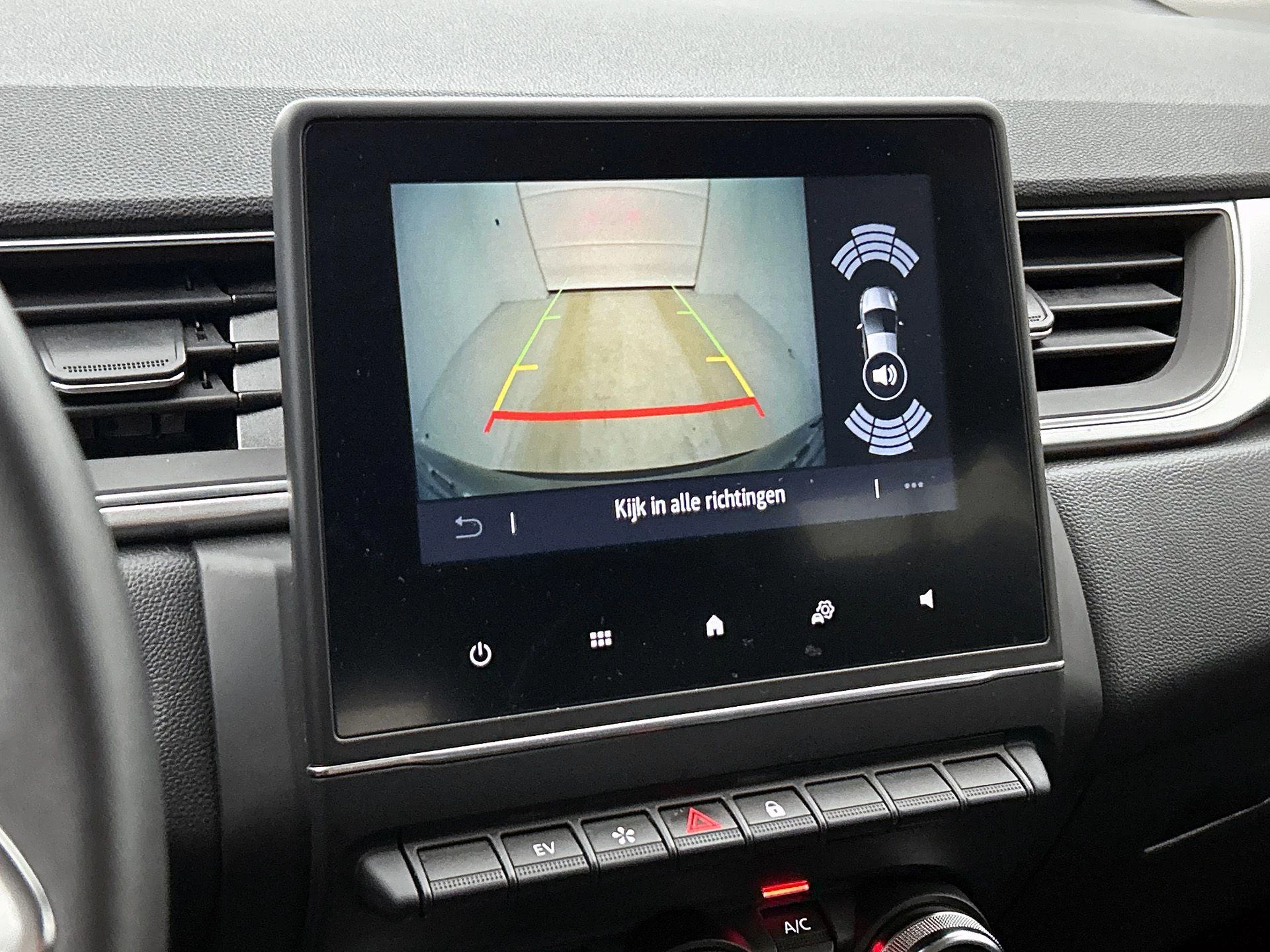 Renault-Captur-image-9