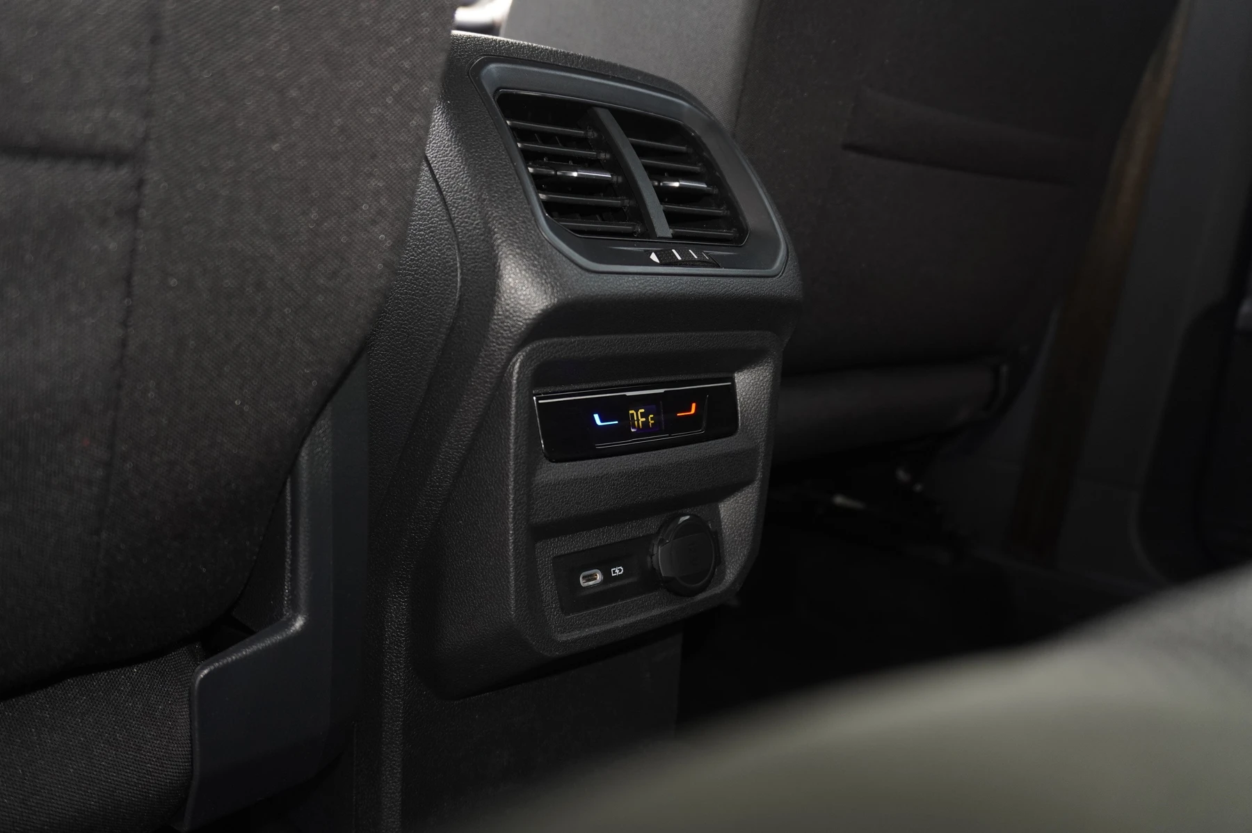 Volkswagen-Tiguan Allspace-image-11