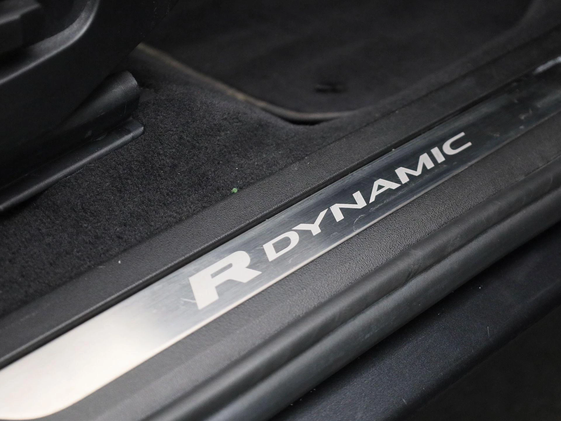 Land Rover-Range Rover Evoque-image-39