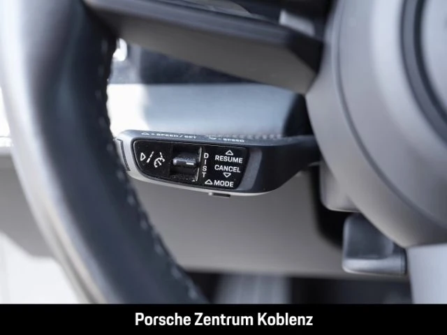 Porsche Taycan 4 Cross Turismo s