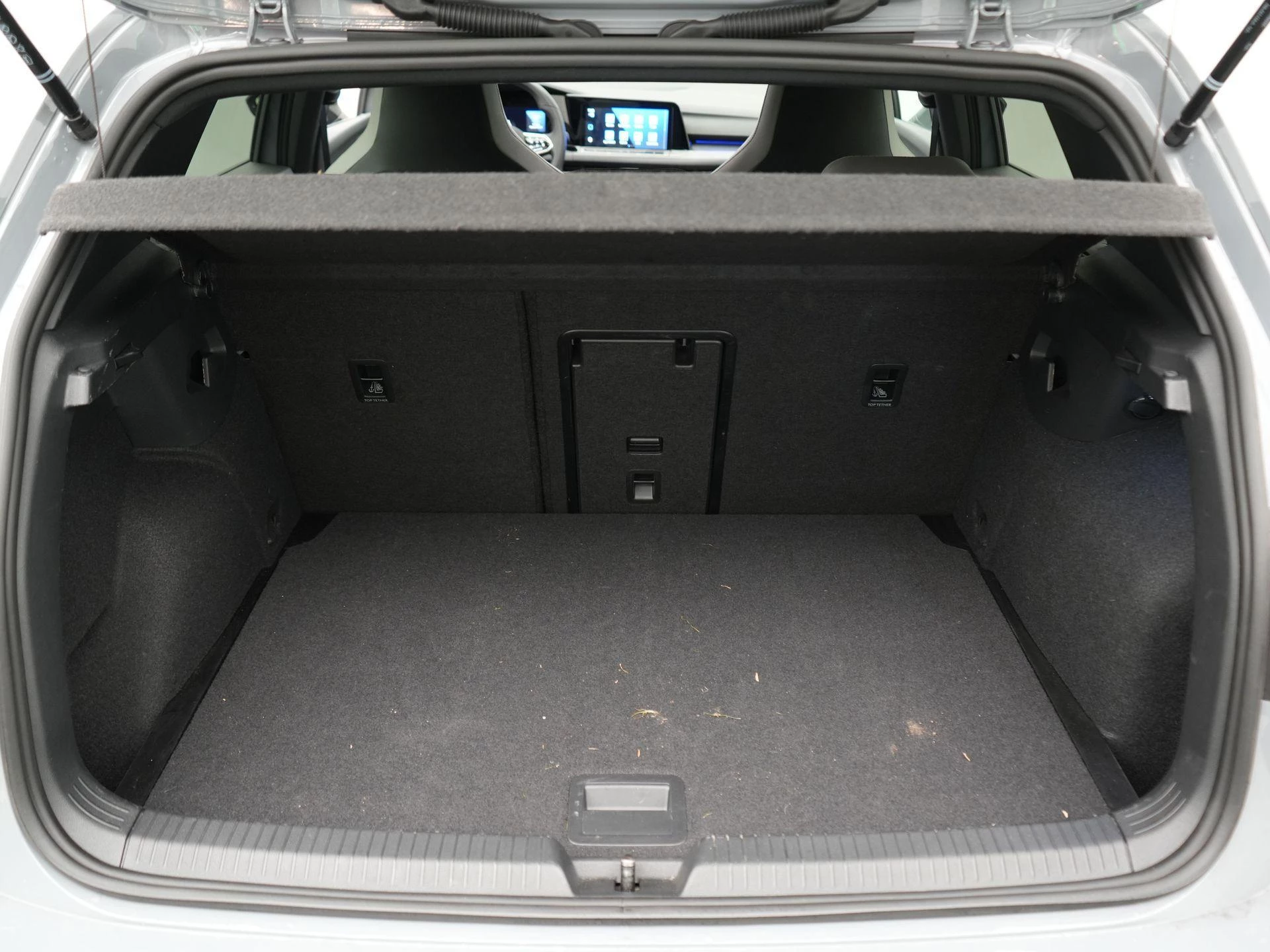 Volkswagen-Golf-image-43