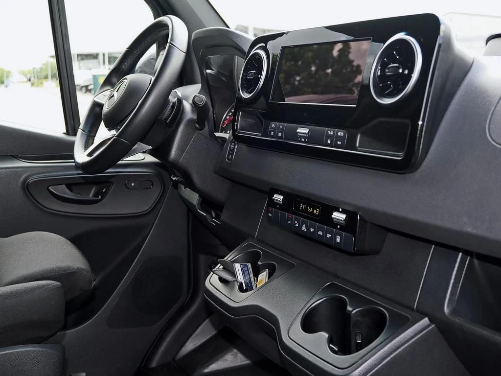 Mercedes-Benz-Sprinter 317-image-8