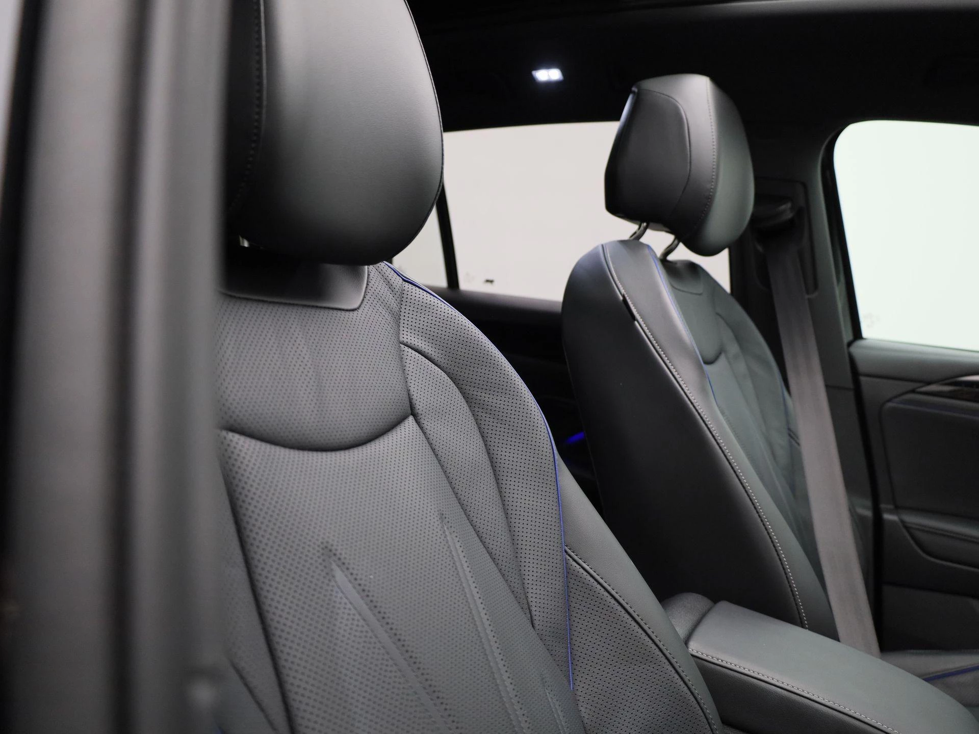 Volkswagen-Tiguan-image-40