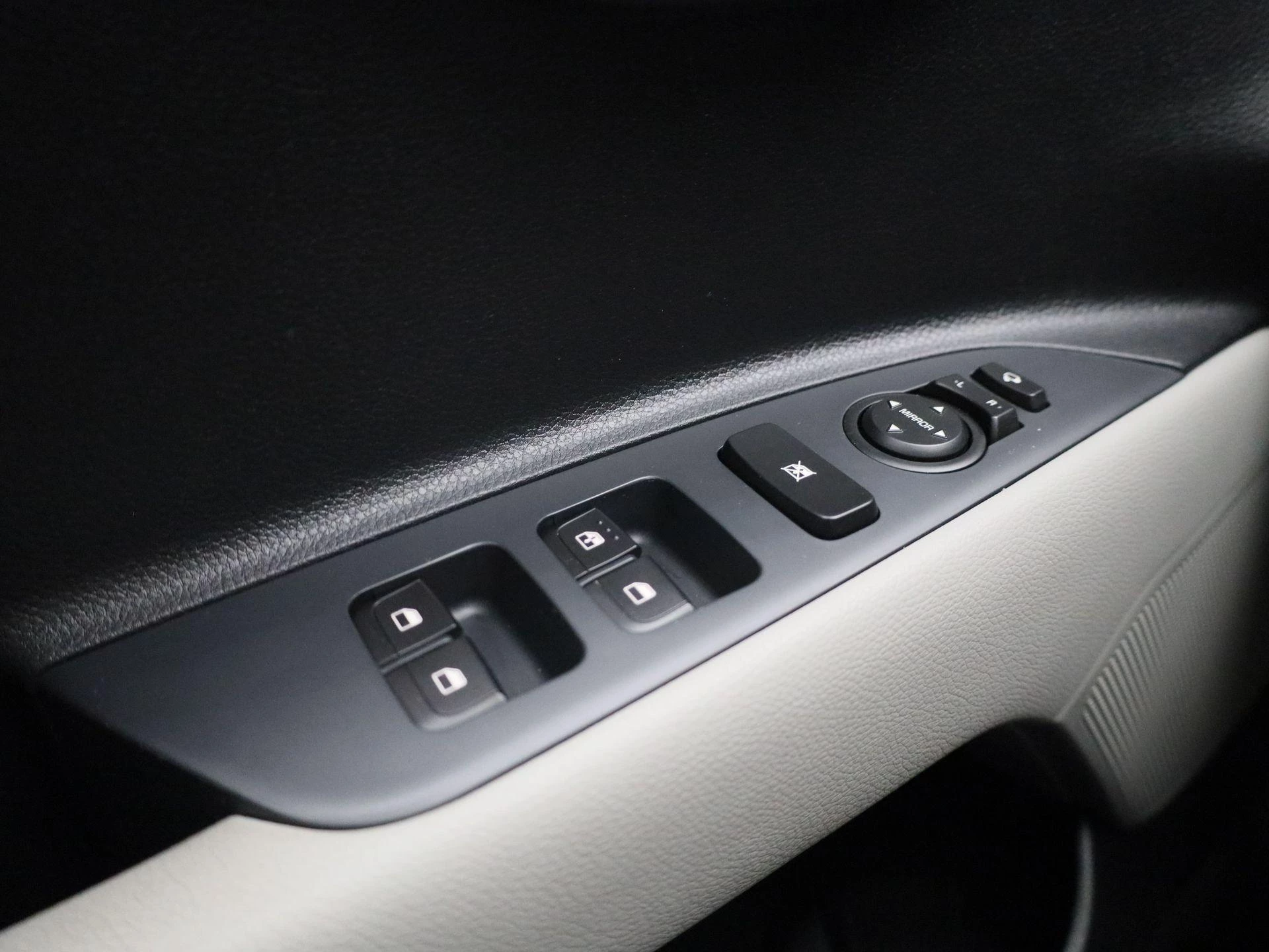 Kia-Stonic-image-24