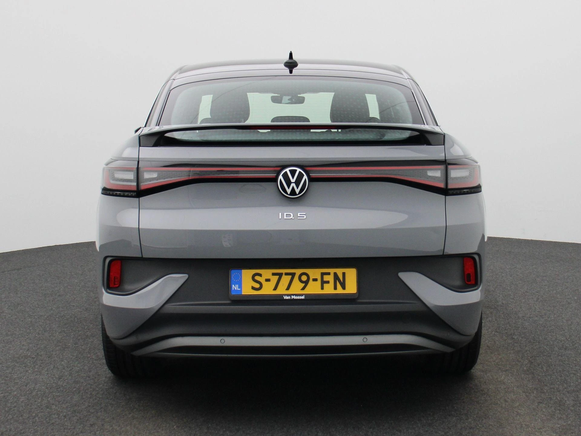 Volkswagen-ID.5-image-4