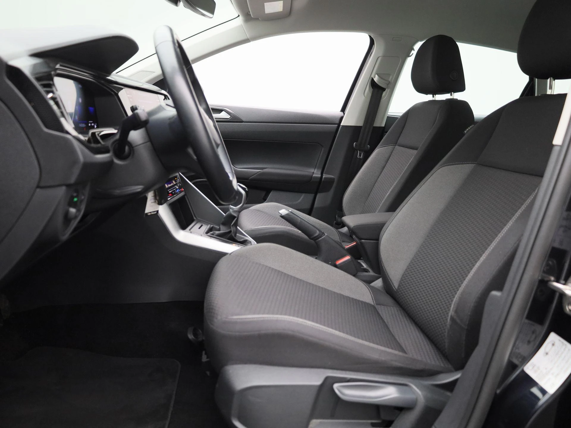 Volkswagen-Taigo-image-13