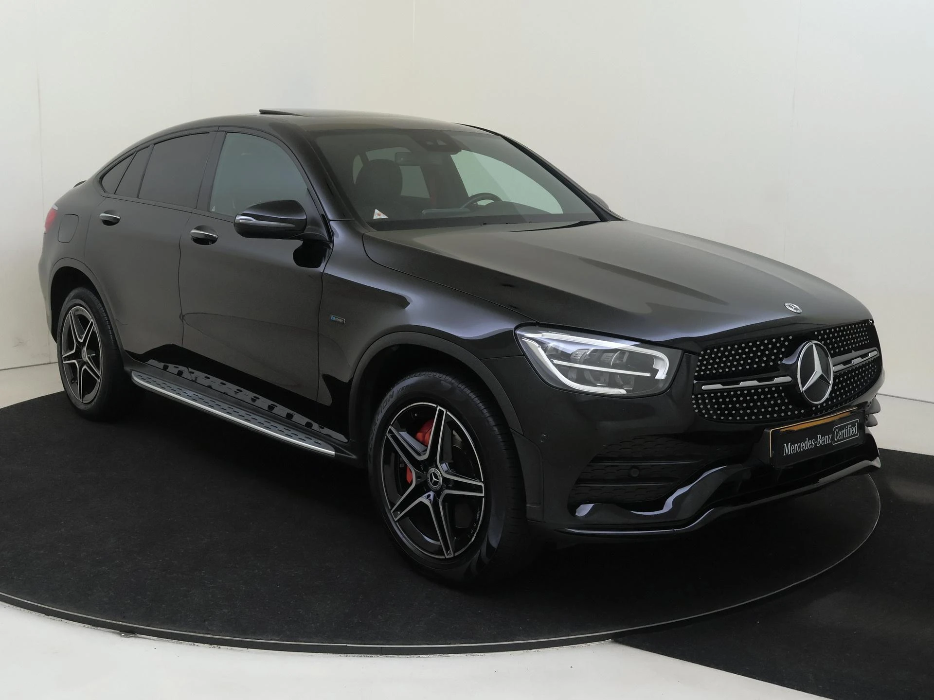 Mercedes-Benz-GLC-image-1