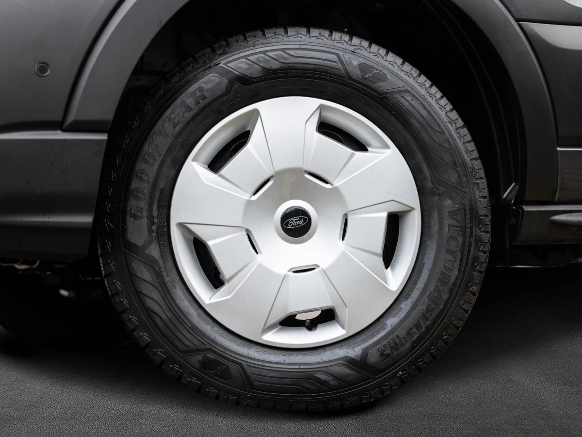 Ford-Transit-image-4