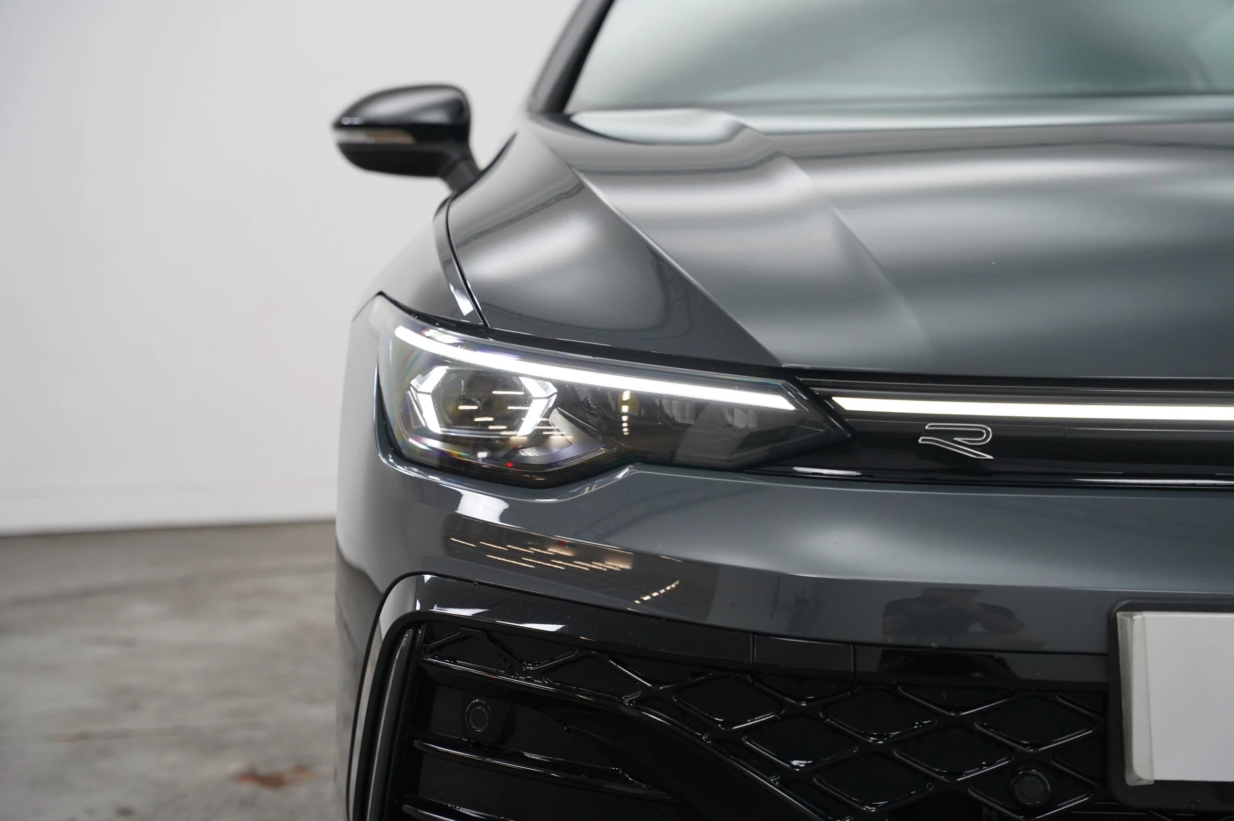 Volkswagen-Golf-image-39