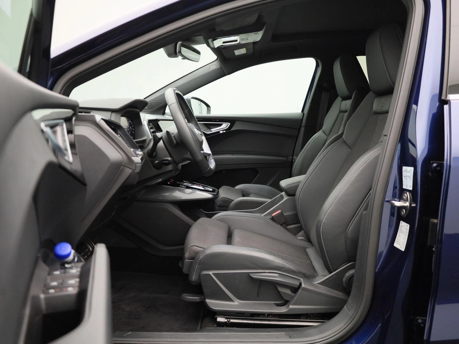 Audi-Q4 e-tron-image-10