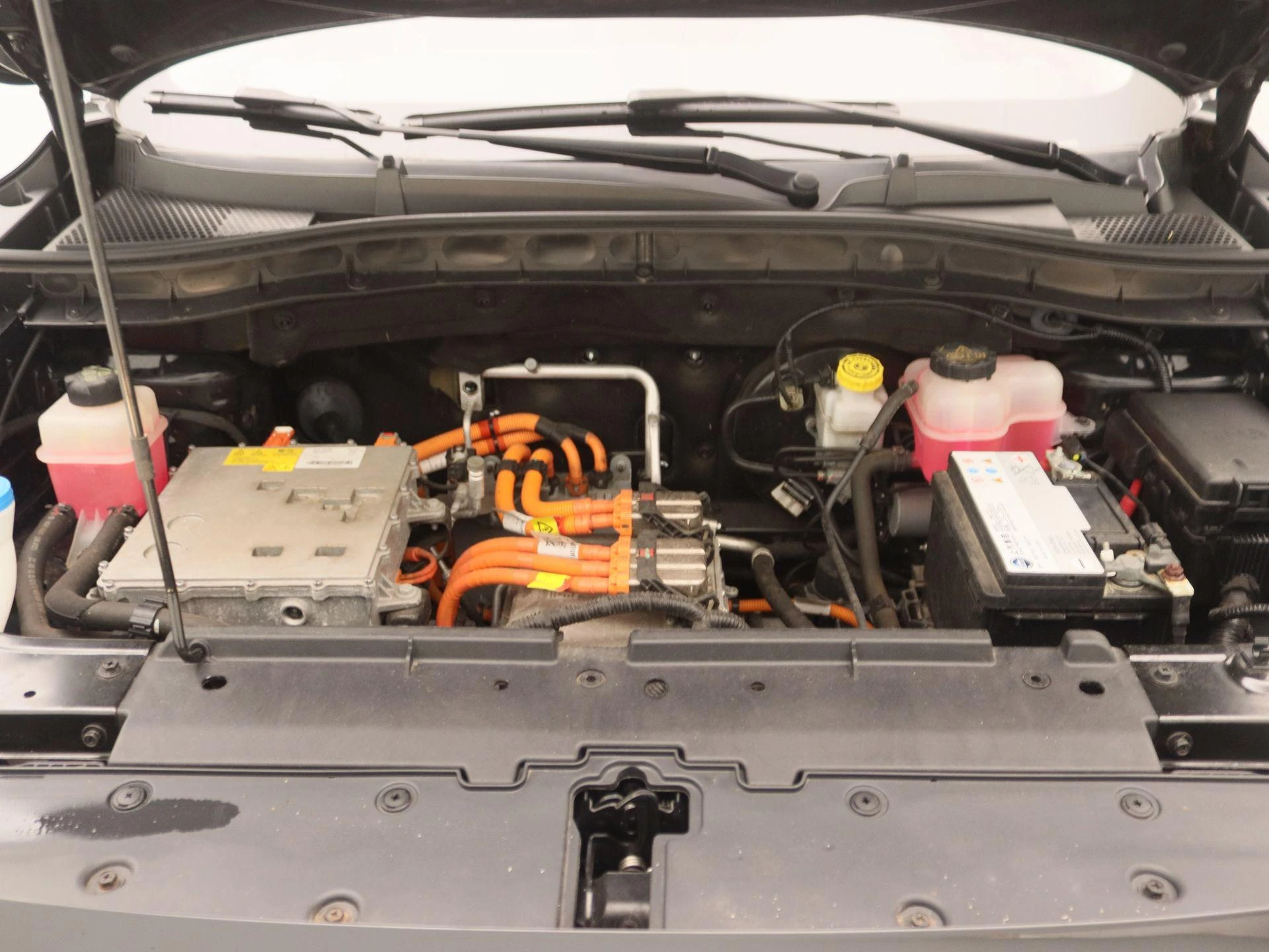 MG-ZS EV-image-26