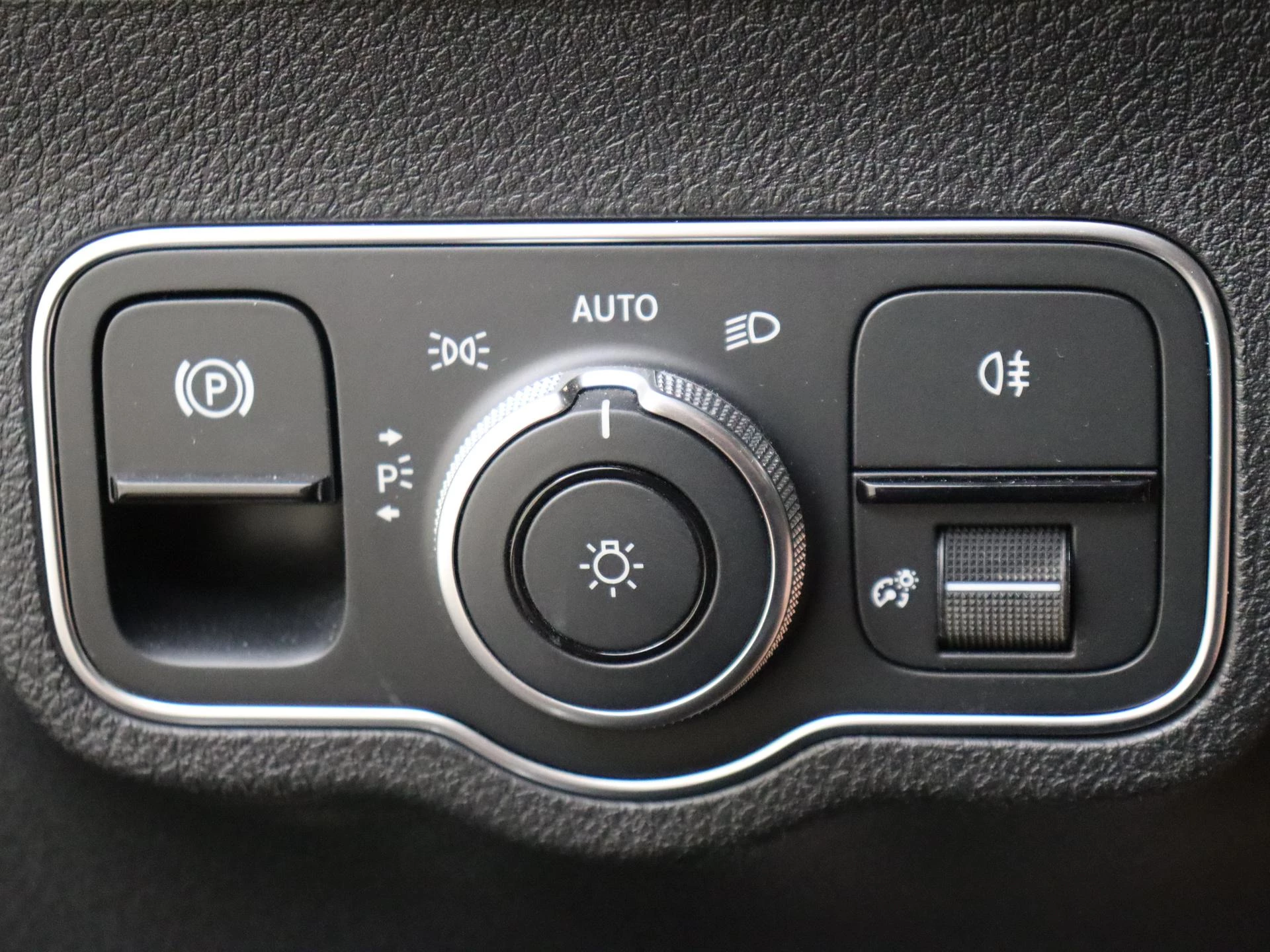 Mercedes-Benz EQB 250+ Luxury Line 71 kWh