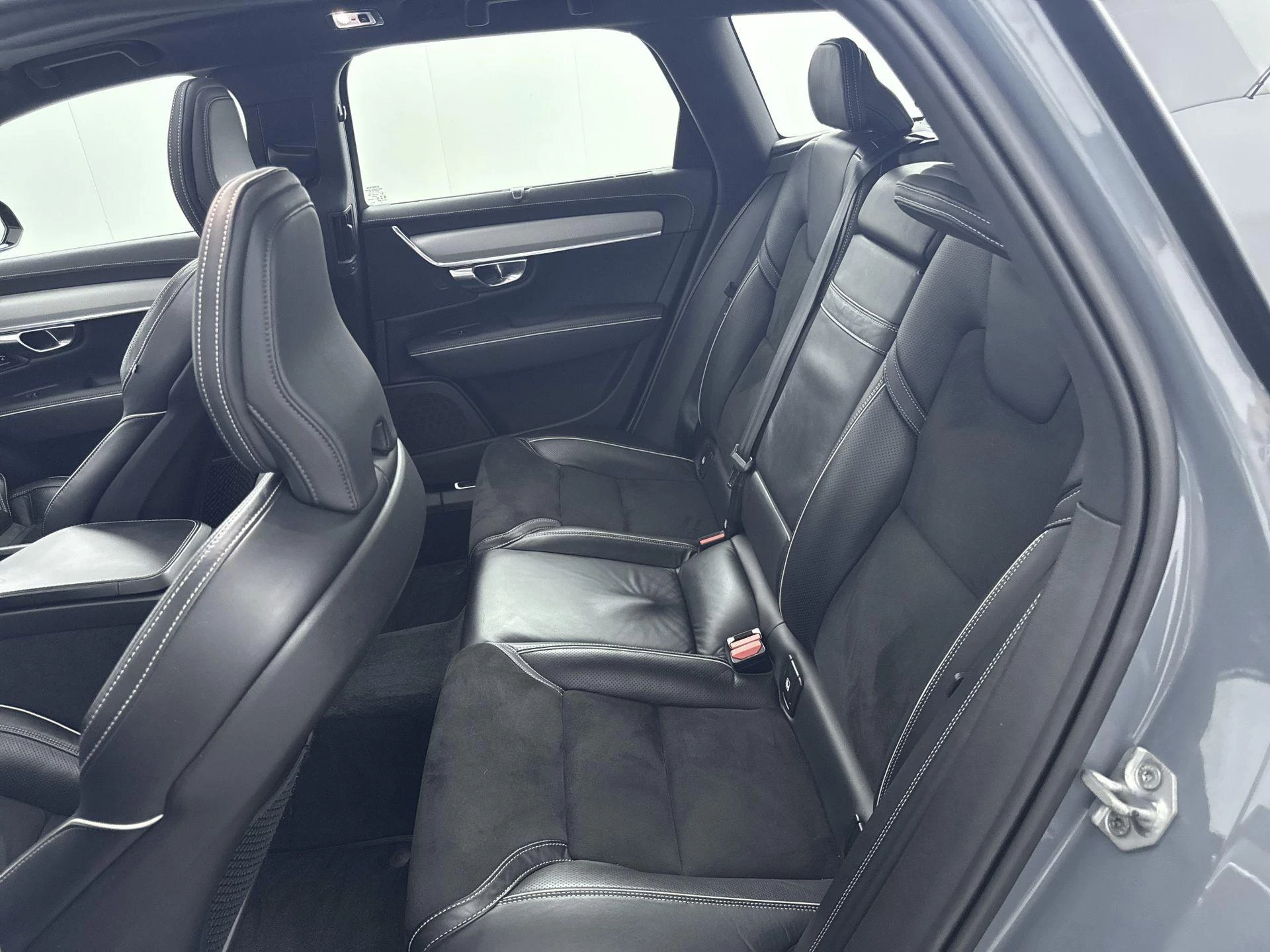 Volvo V90 2.0 B5 R-Design 251PK
