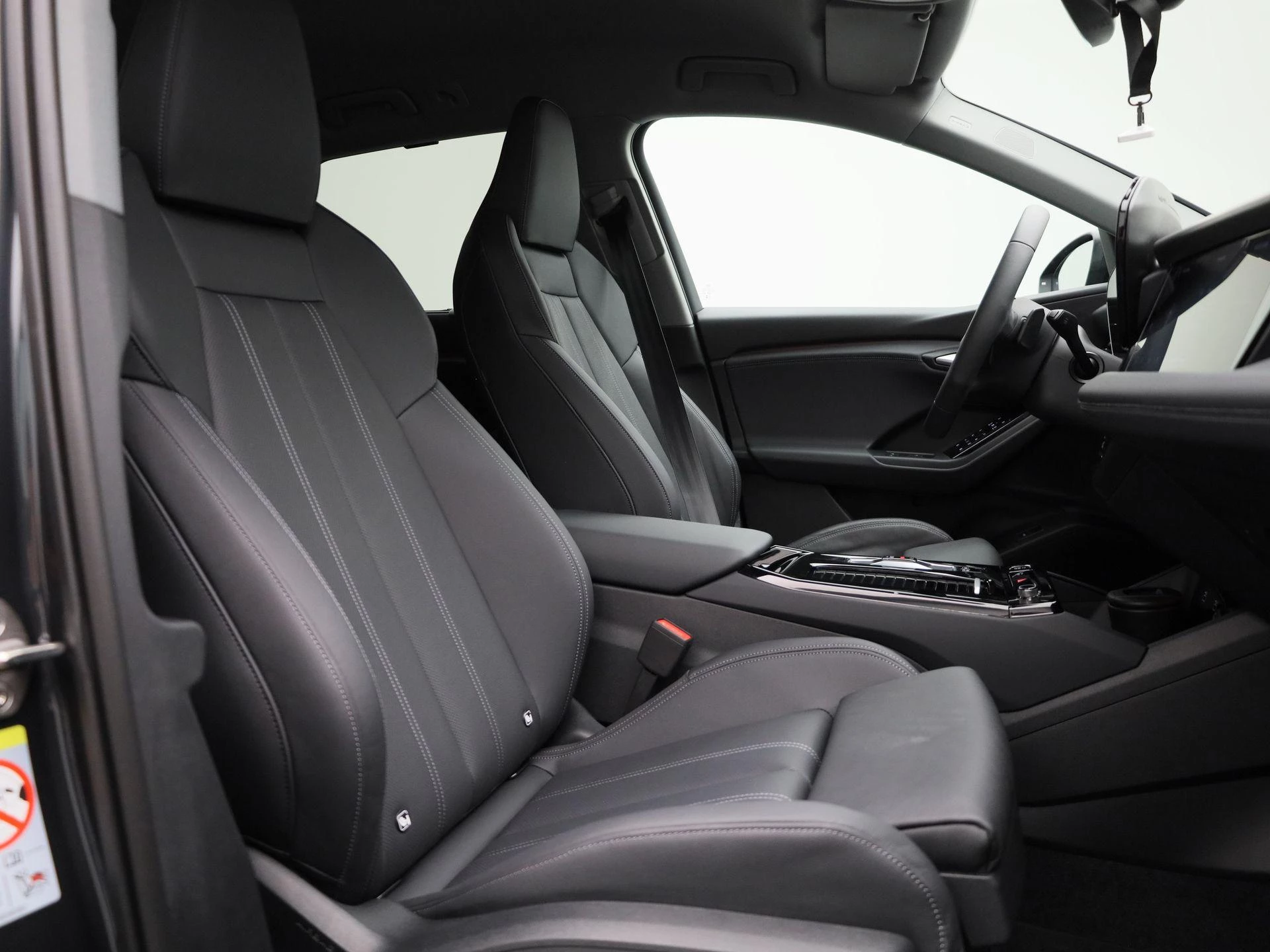 Audi-Q6 e-tron-image-45