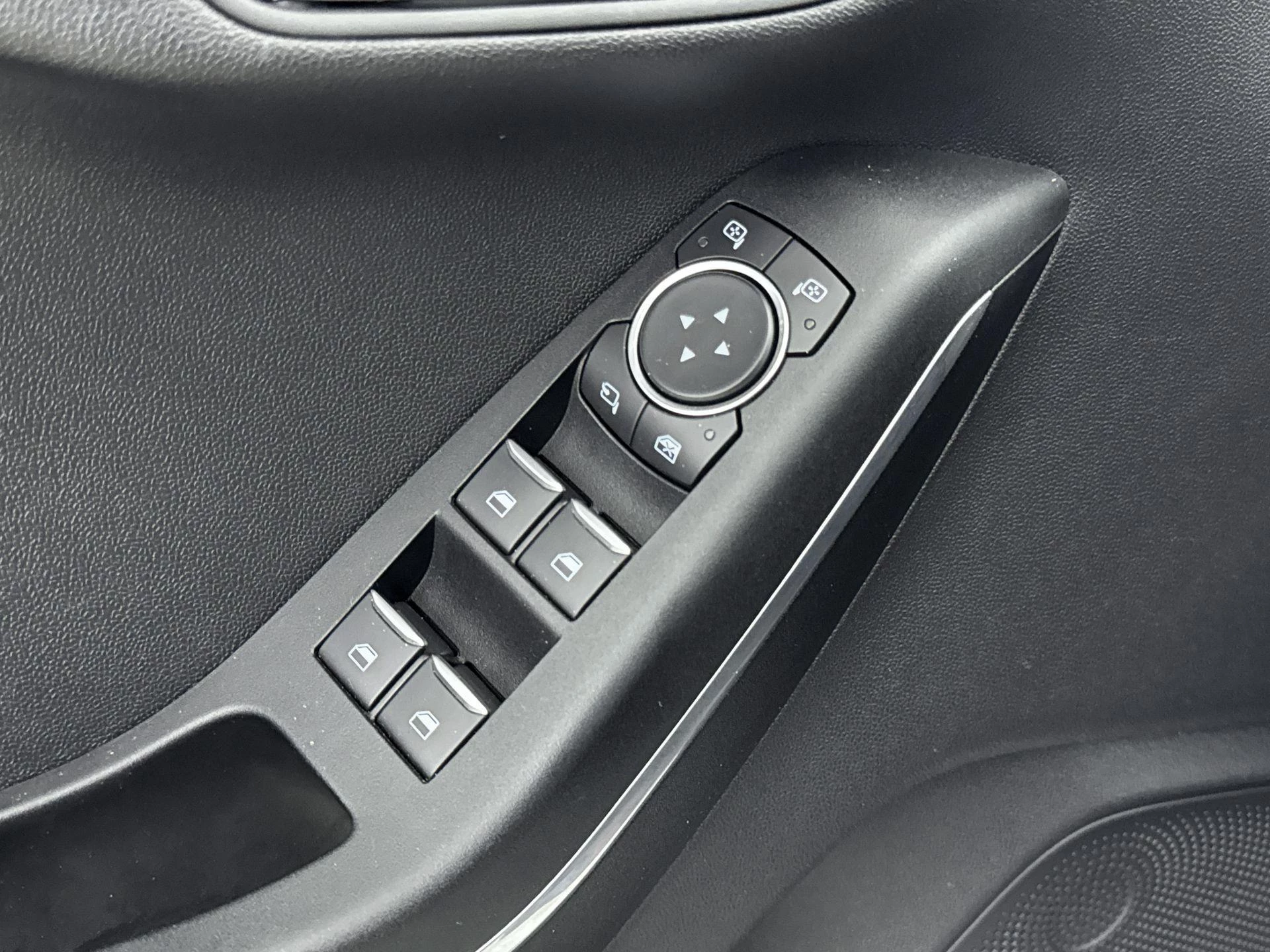 Ford-Fiesta-image-12