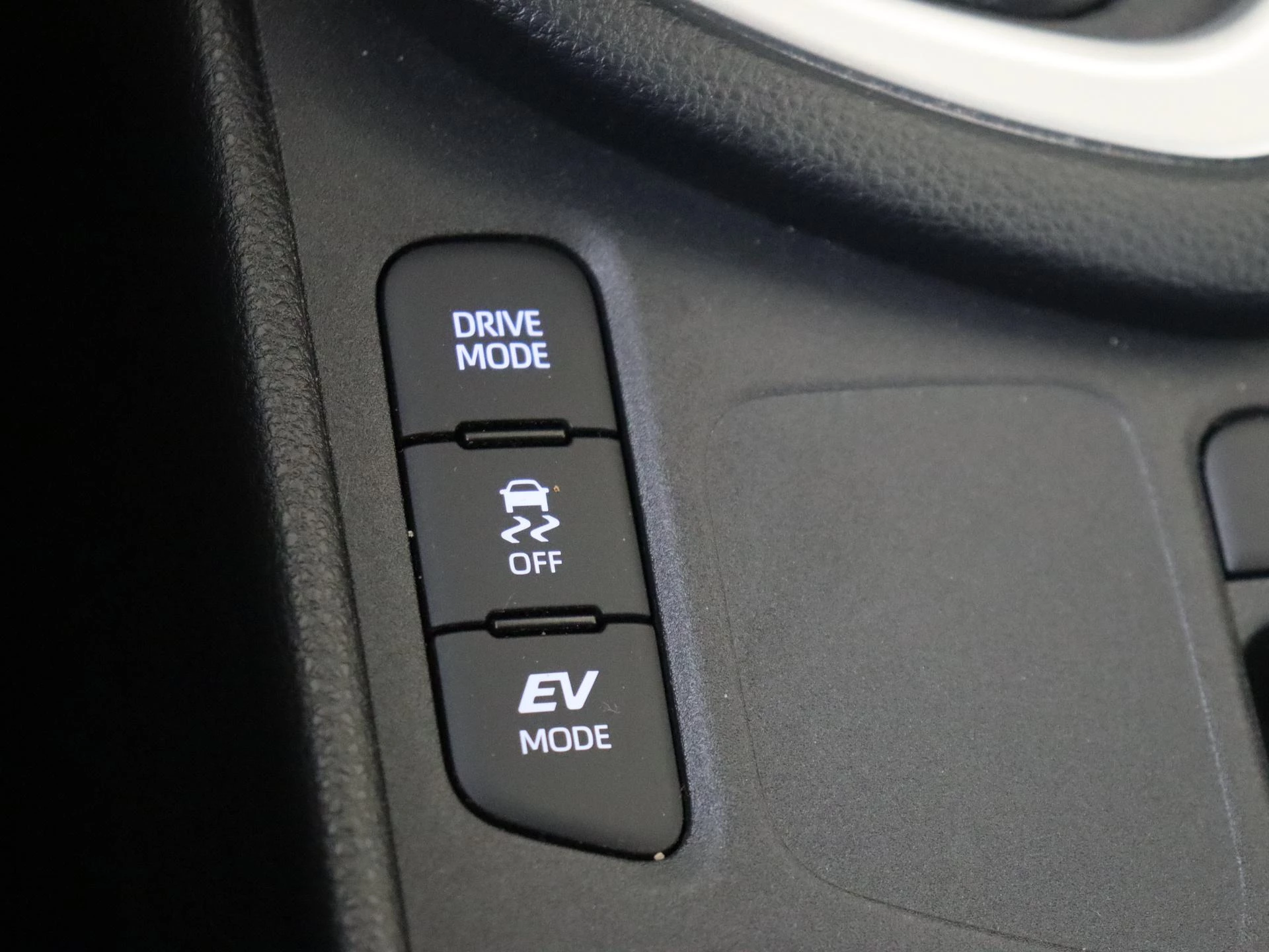 Toyota-Yaris-image-18