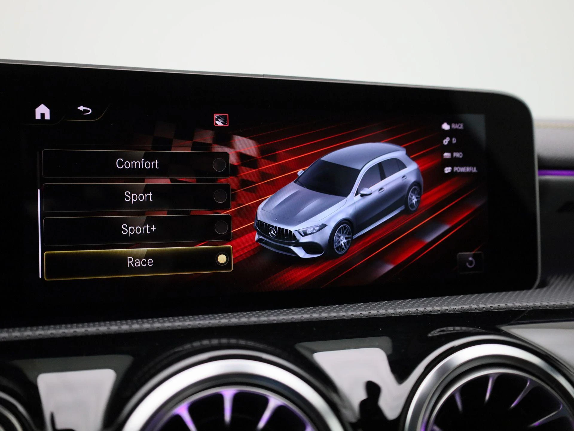 Mercedes-Benz A-Klasse AMG 45 S 4MATIC+ Edition 1