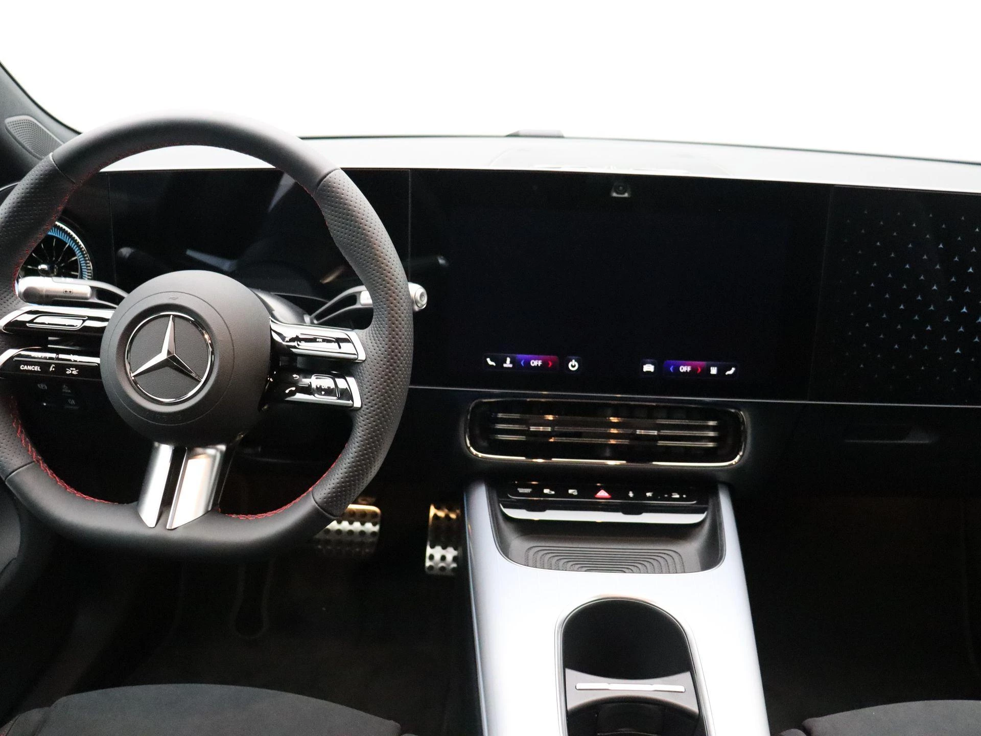 Mercedes-Benz-CLA-image-18