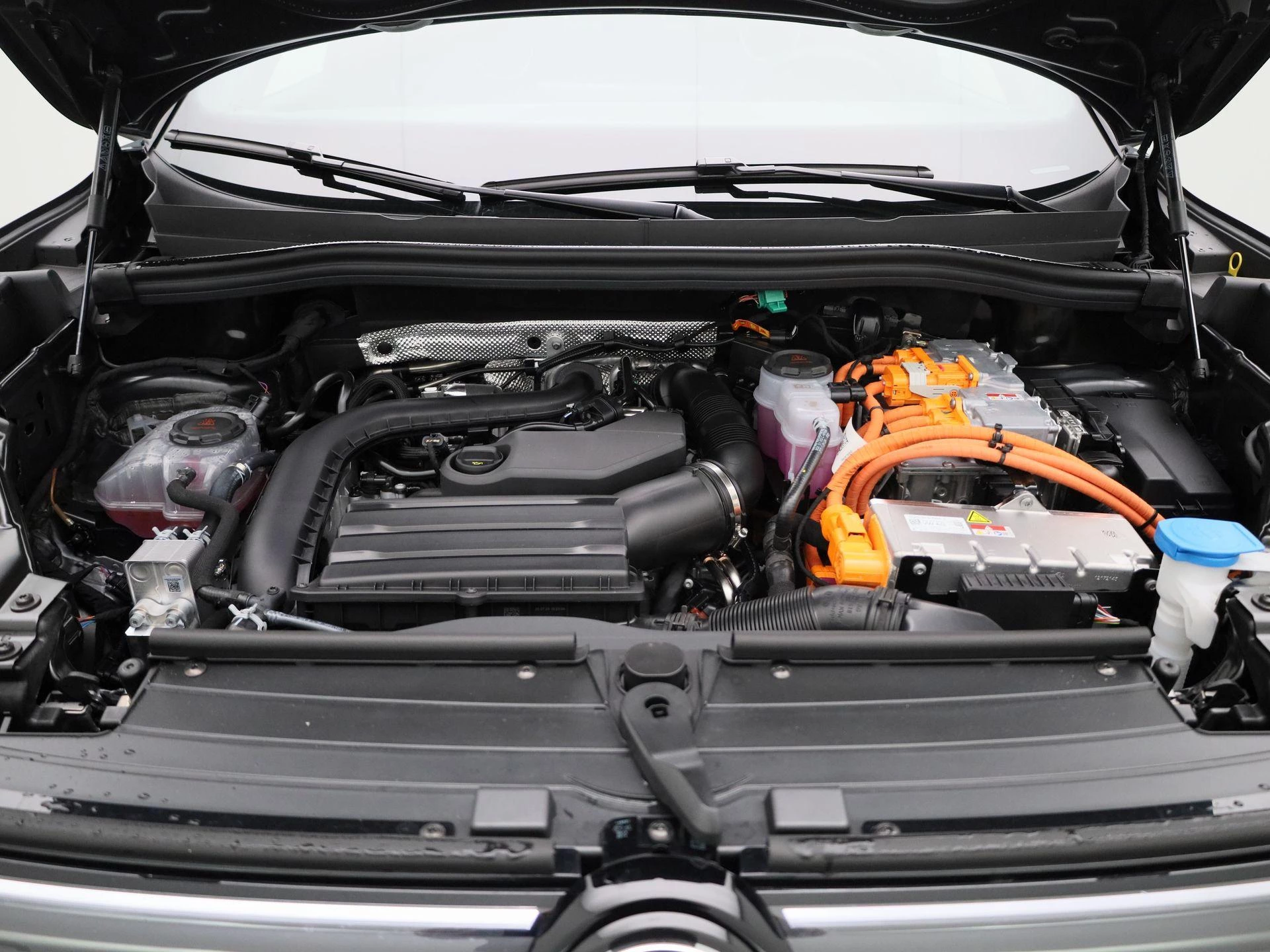 Volkswagen-Tiguan-image-48