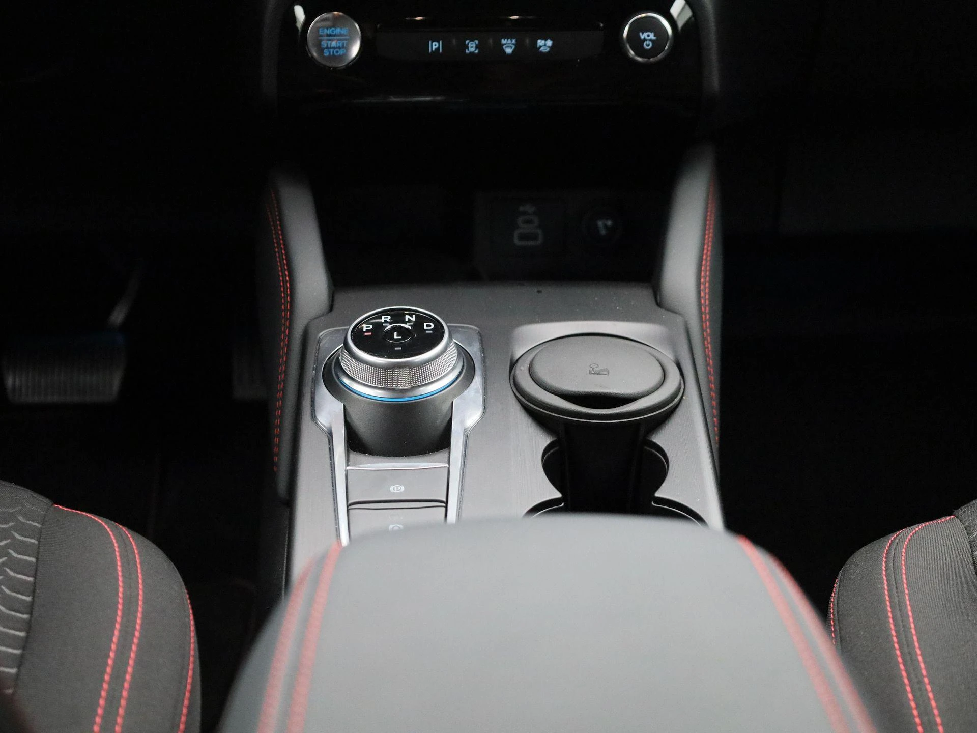 Ford-Kuga-image-10