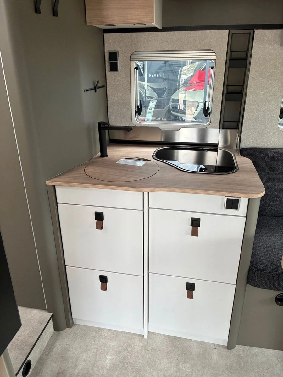 Hymer--image-11
