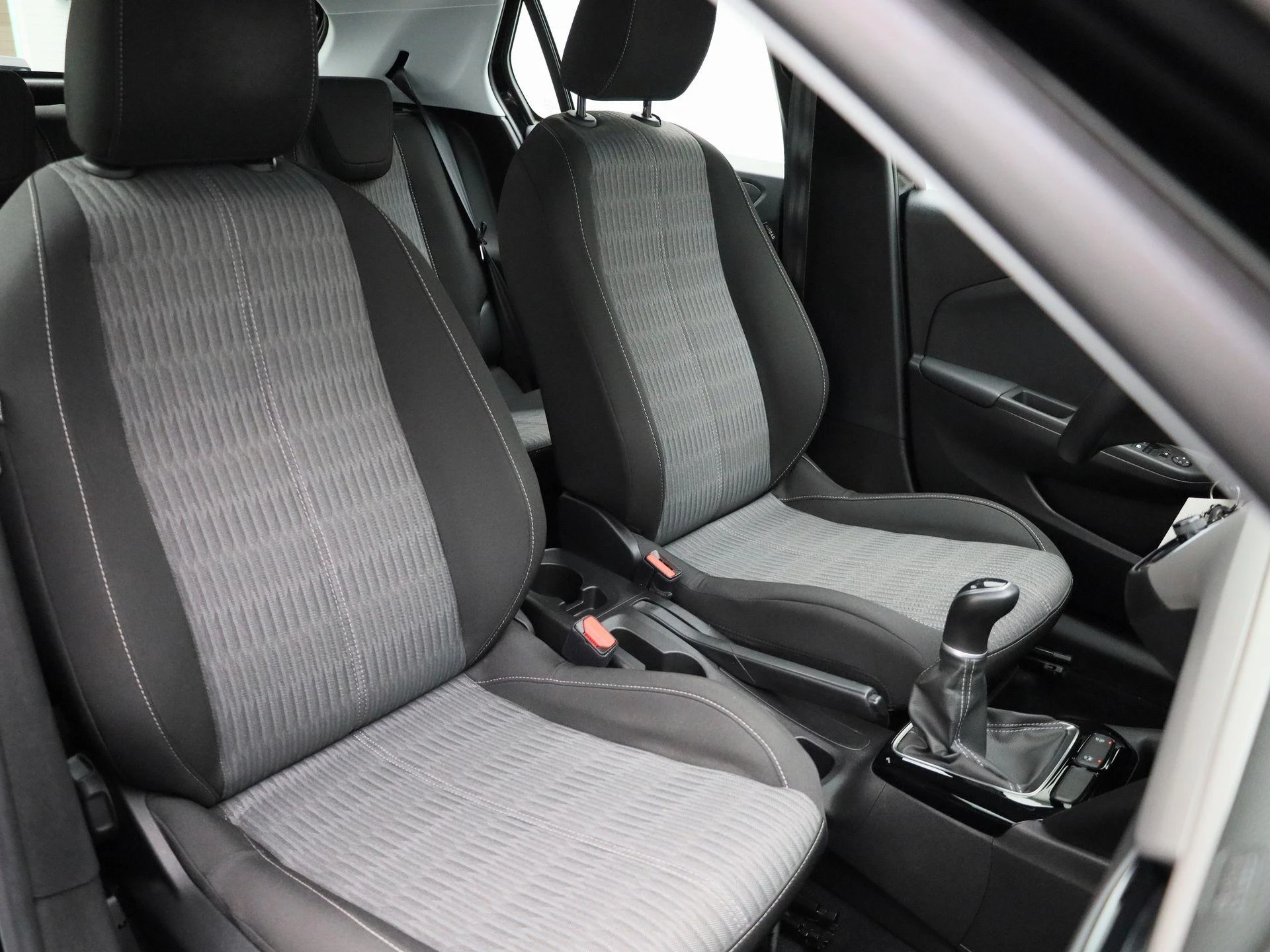 Opel-Corsa-image-31