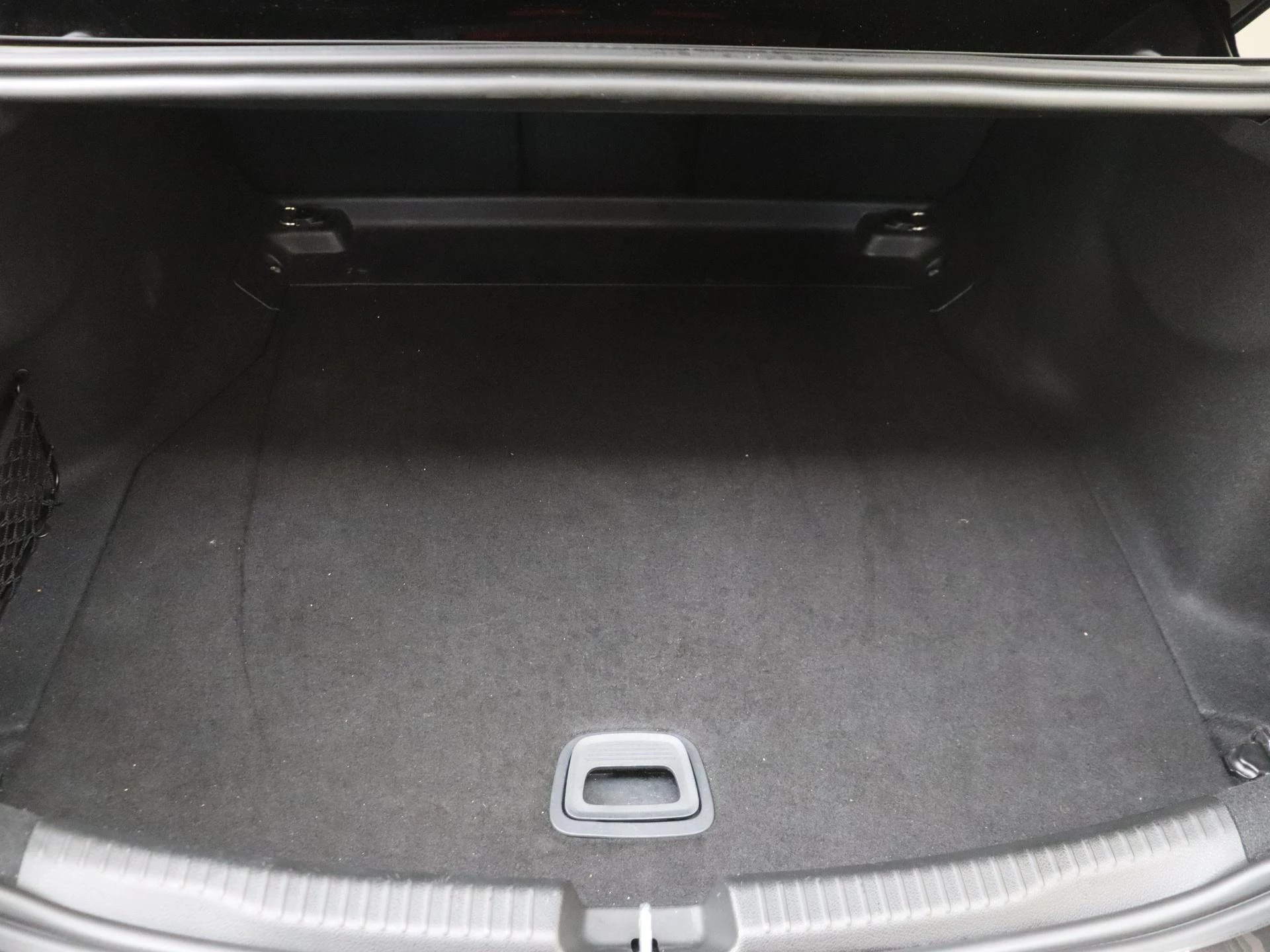 Mercedes-Benz-C-Klasse-image-29