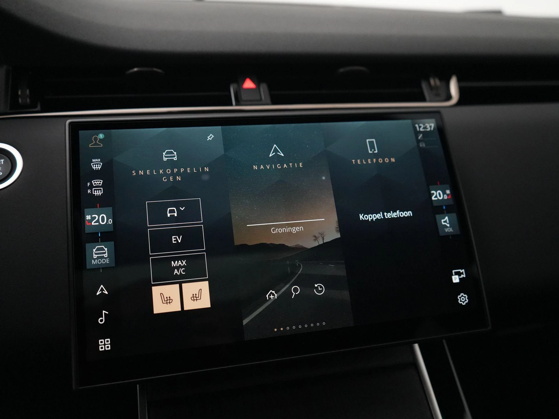 Land Rover-Range Rover Evoque-image-18