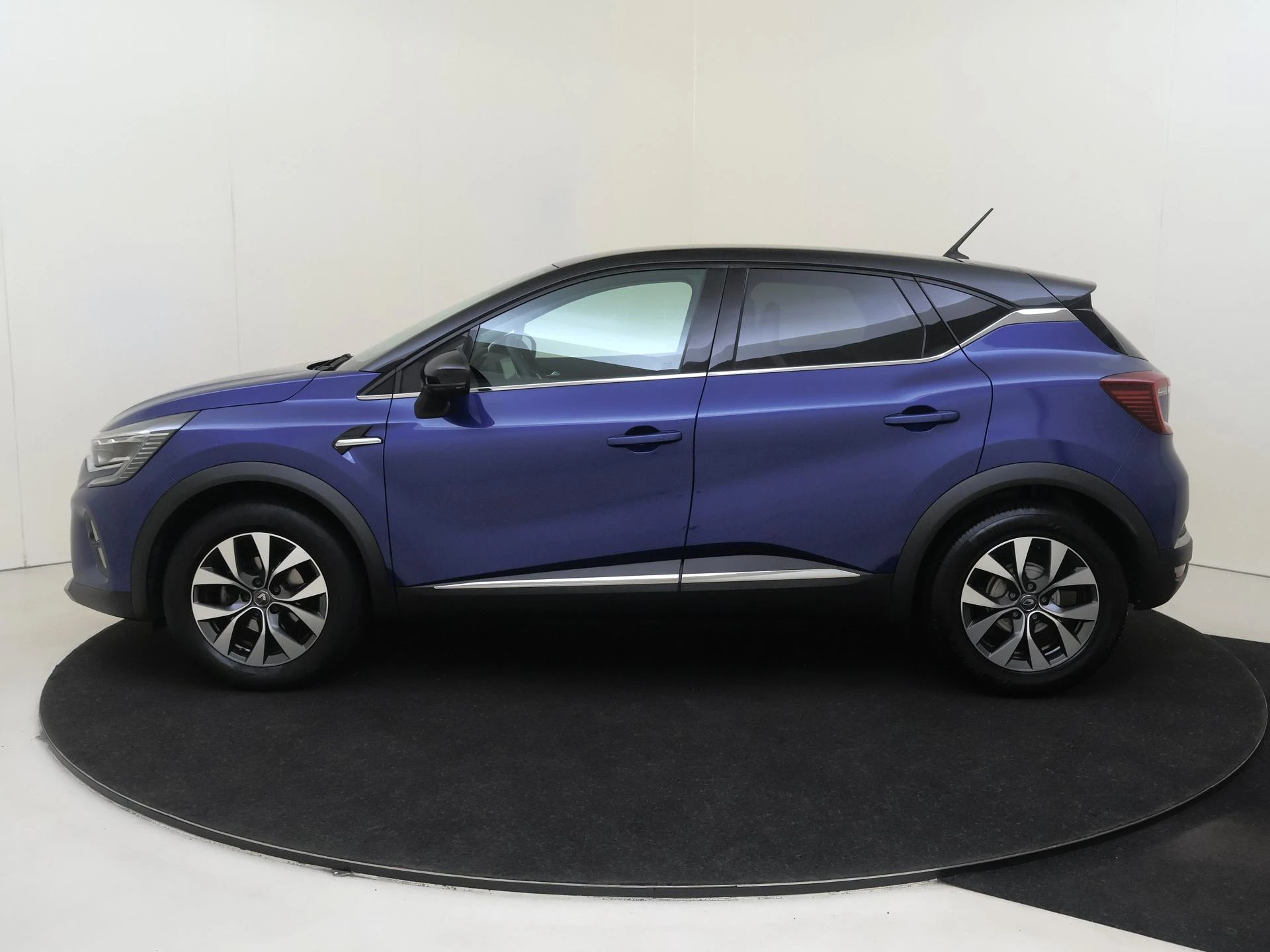 Renault-Captur-image-7