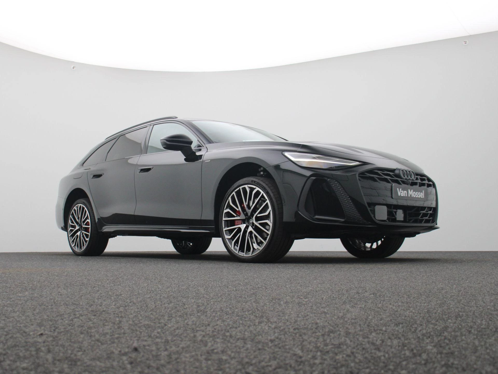 Audi A6 Avant 2.0 e-hybrid quattro S Competition 367 PK