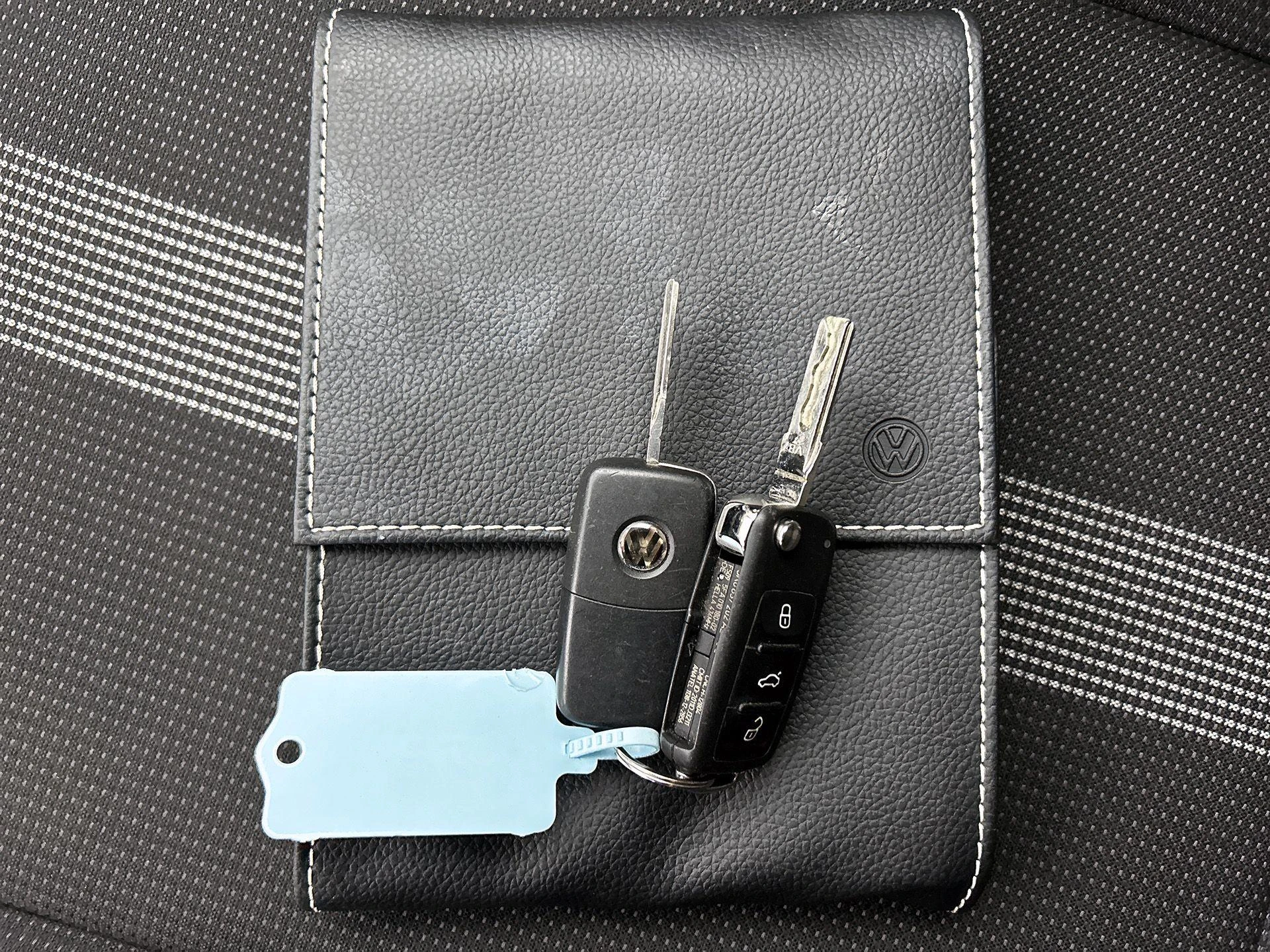 Volkswagen-e-up!-image-28