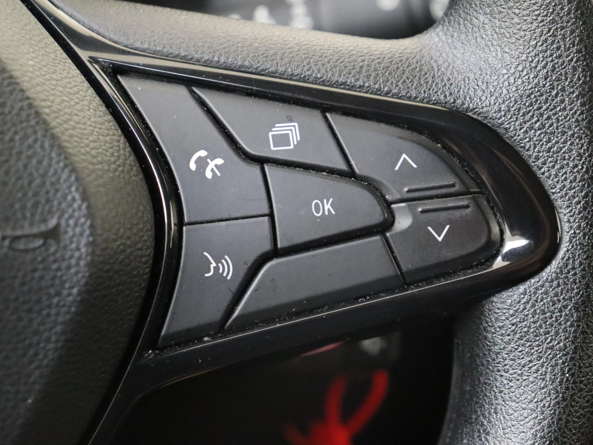 Renault-Clio-image-13