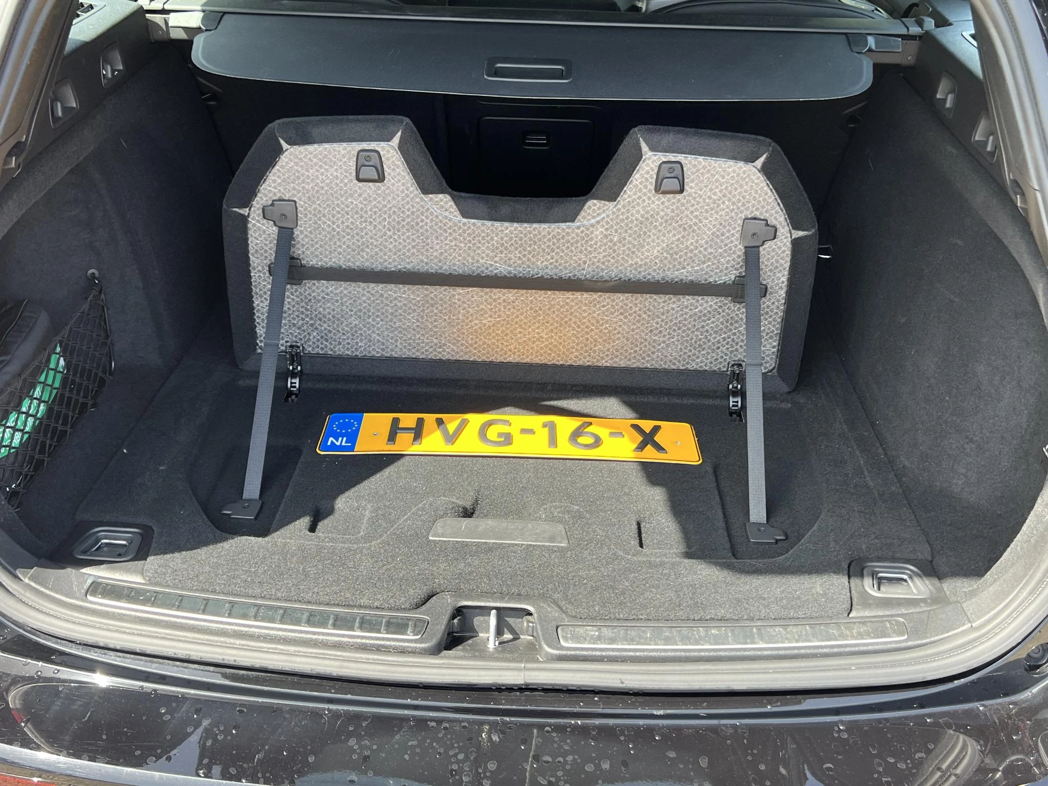 Volvo V60 T6 Plug-in hybrid AWD Plus Dark