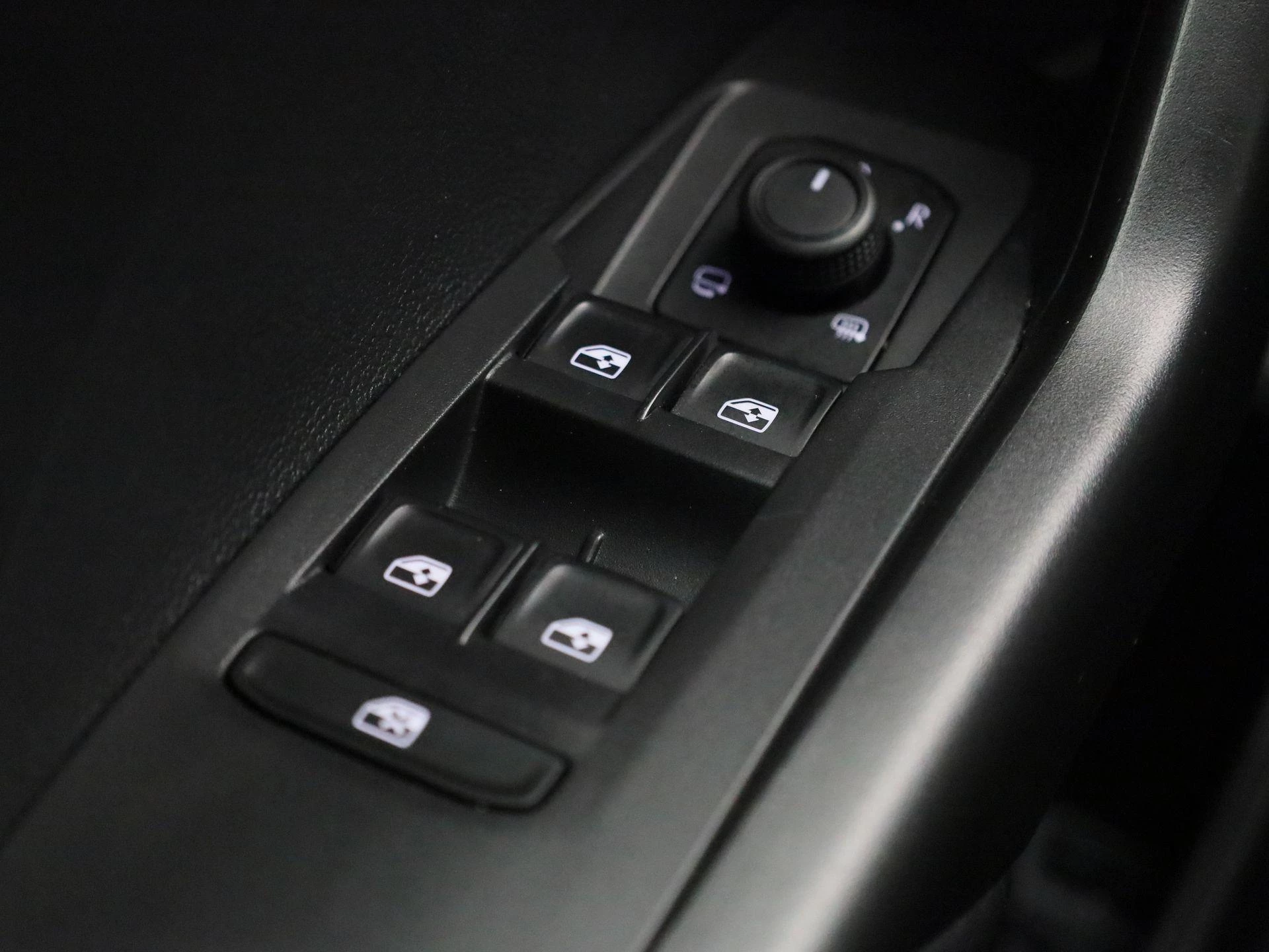 Volkswagen-T-Cross-image-26