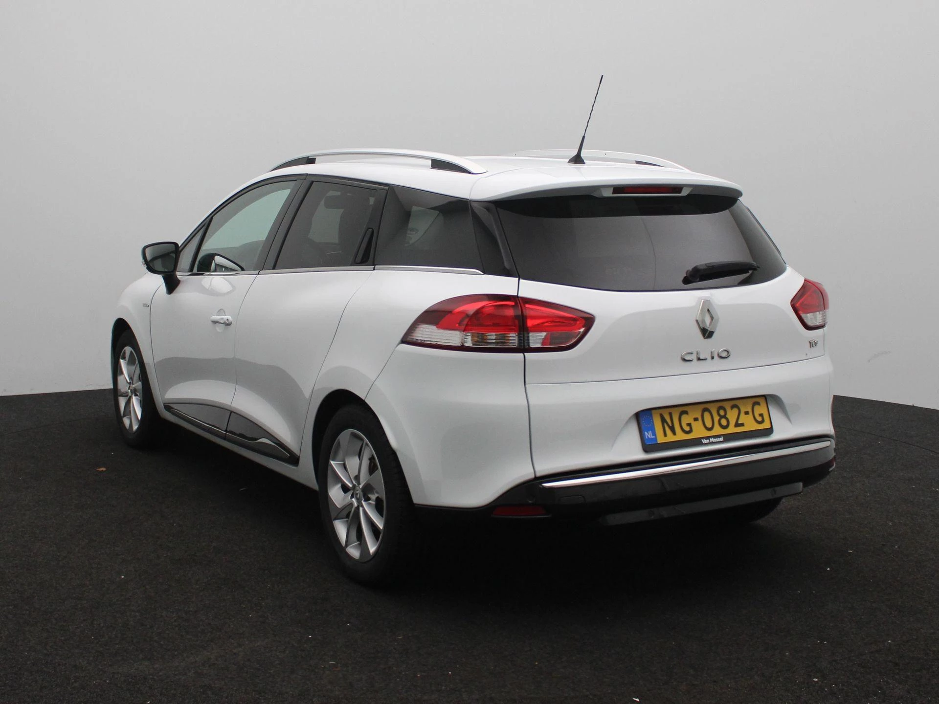 Renault-Clio-image-2