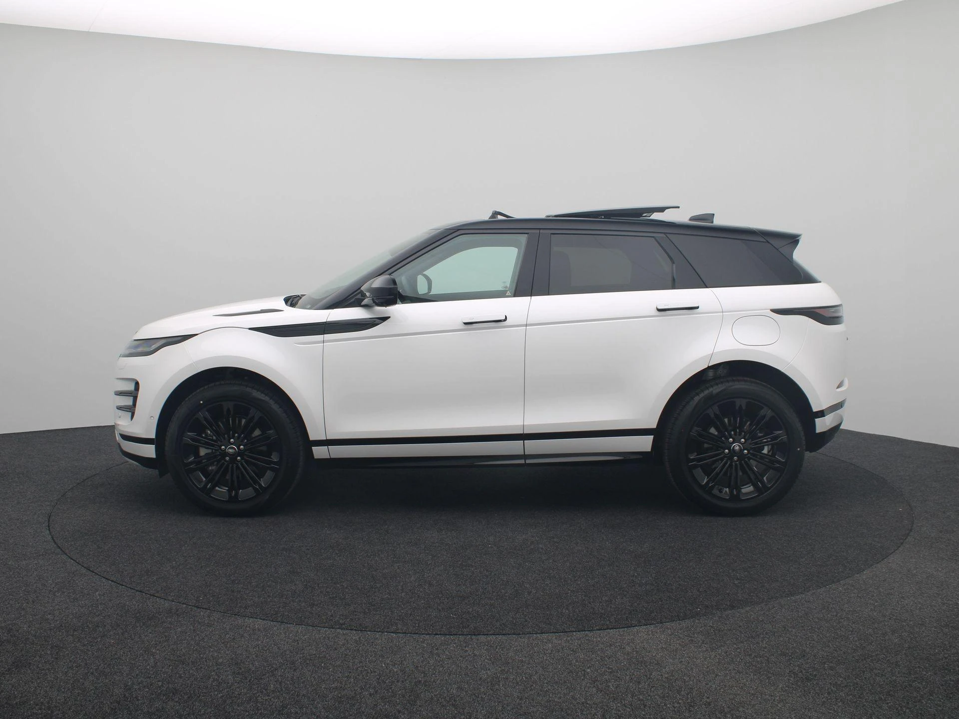 Land Rover-Range Rover Evoque-image-4