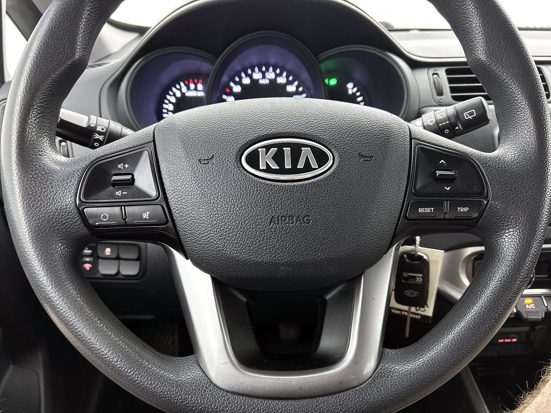 Kia-Rio-image-23
