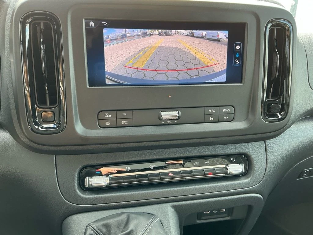 Mercedes-Benz-Vito 116-image-16
