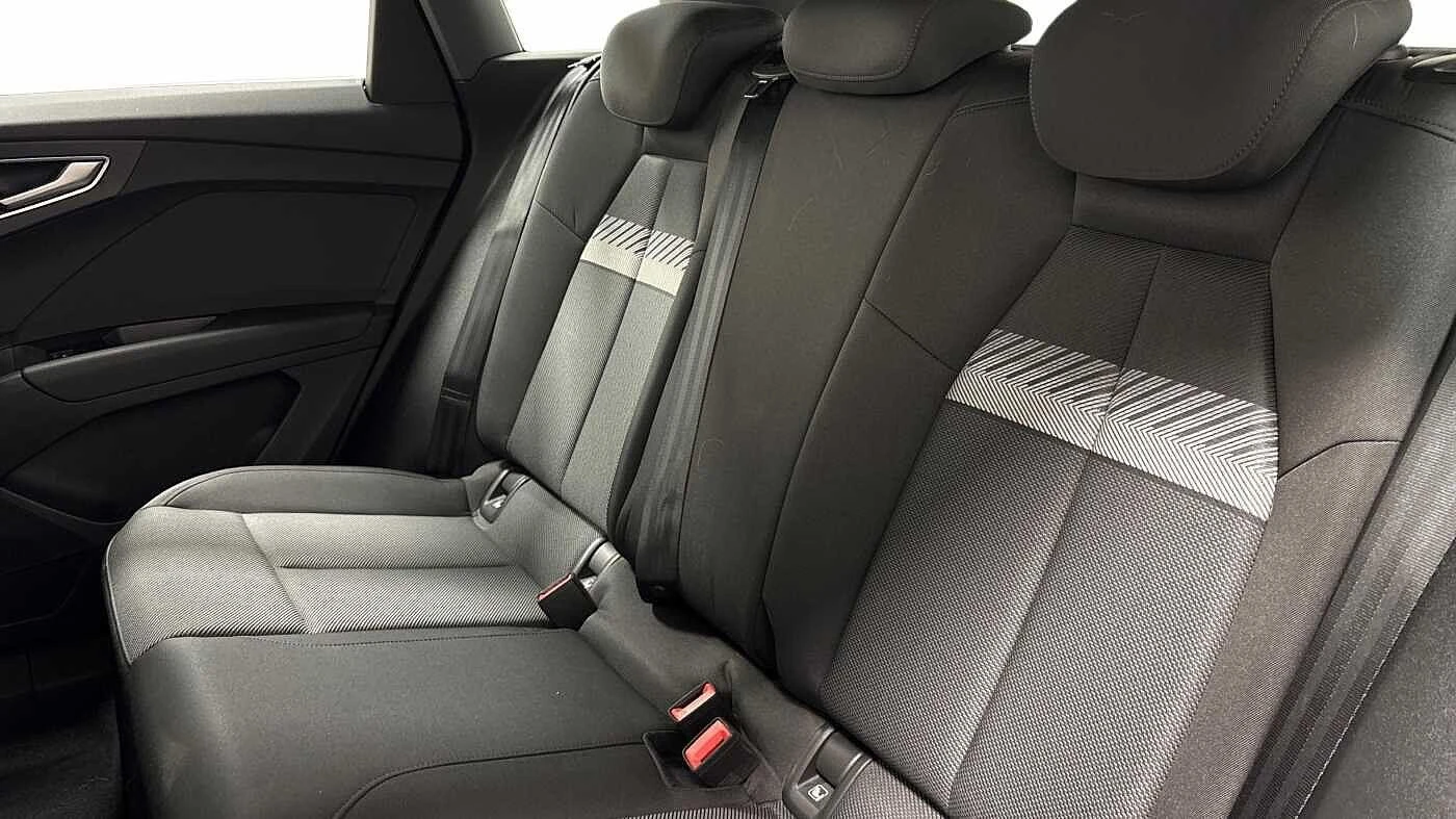 Audi-Q4 e-tron-image-6