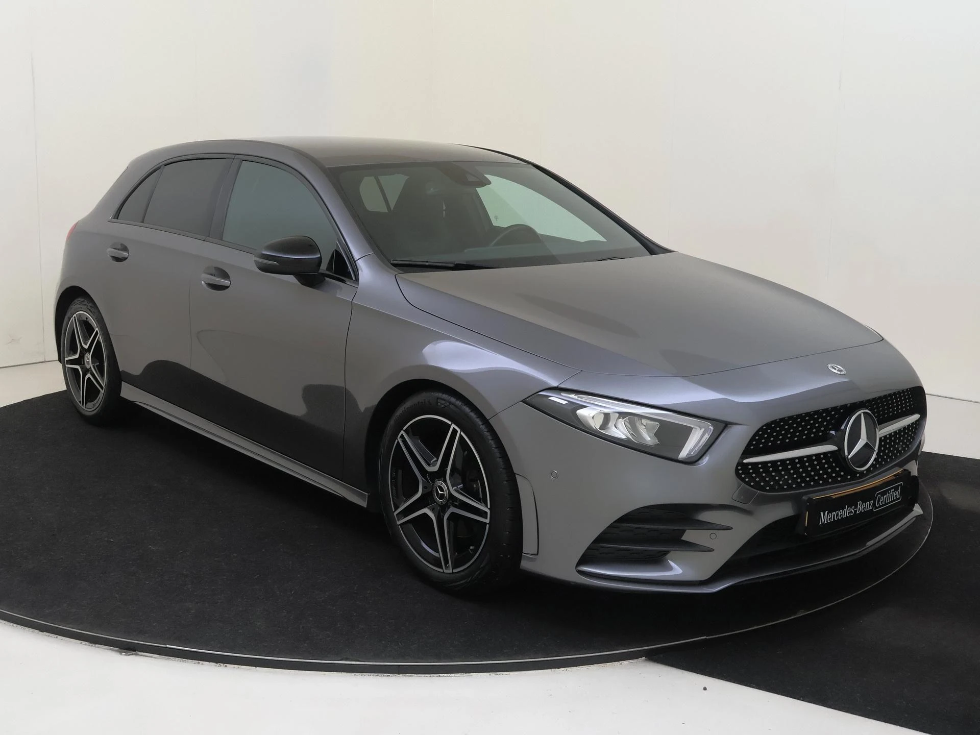 Mercedes-Benz-A-Klasse-image-1