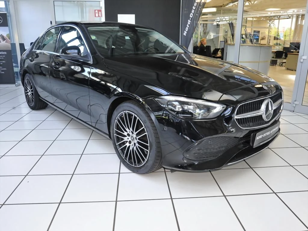 Mercedes-Benz-C-Klasse 220 d-image-4