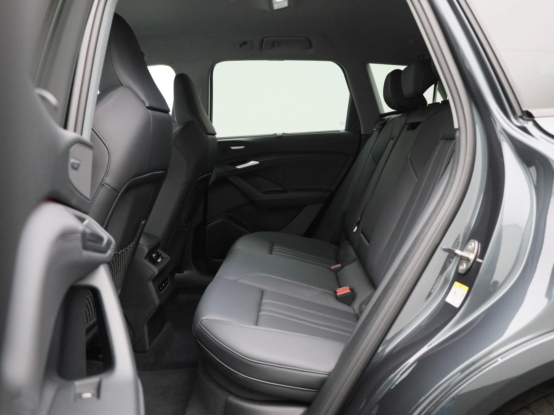 Audi-Q6 e-tron-image-11