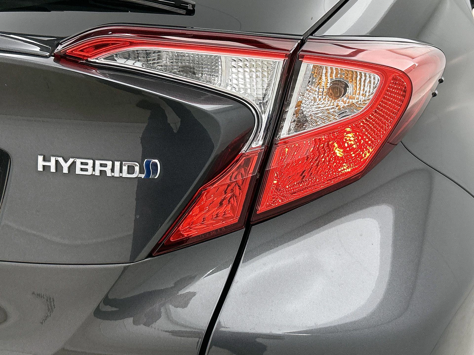 Toyota-C-HR-image-26