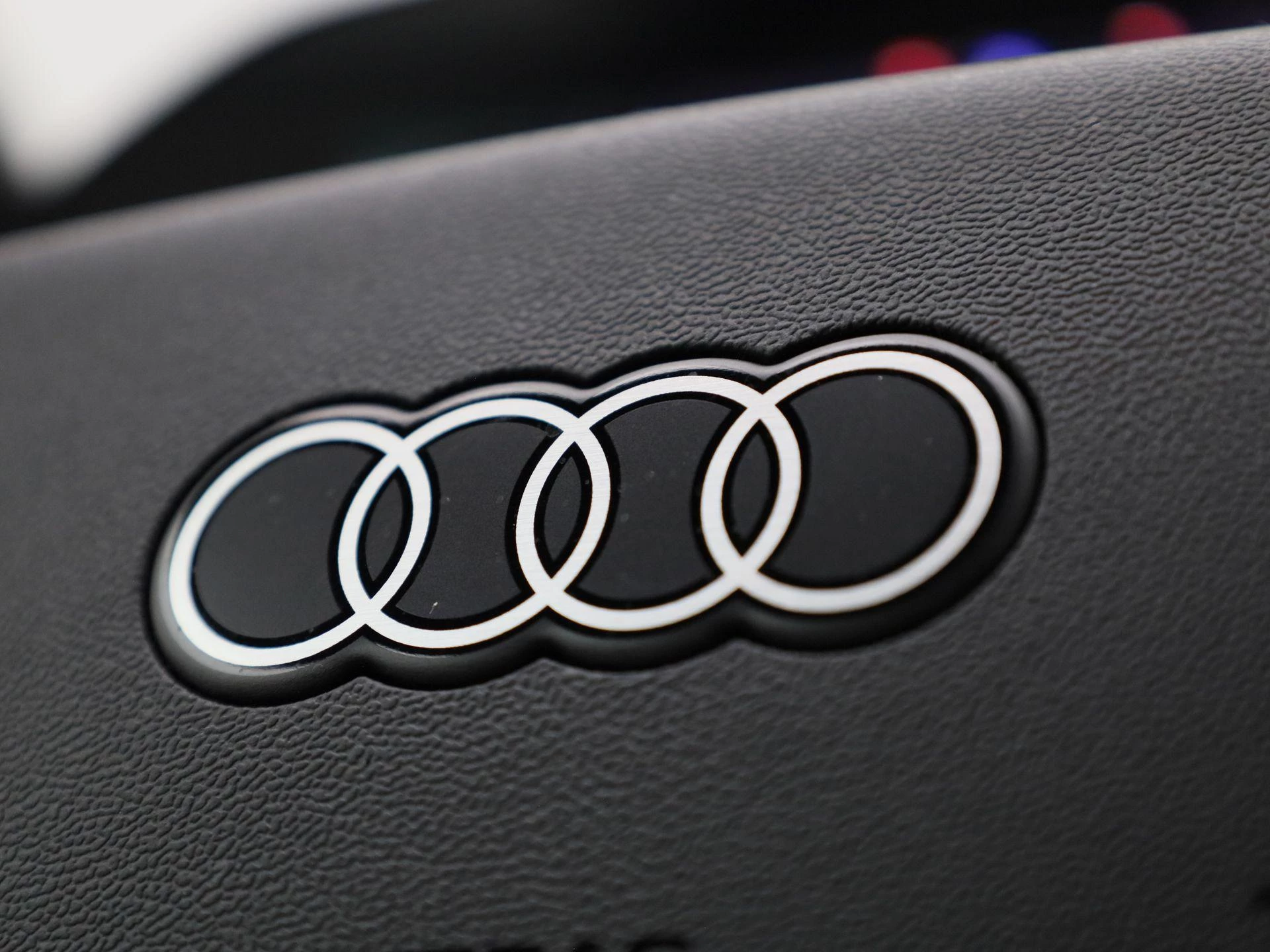 Audi A5 Avant 2.0 e-hybrid quattro S edition Competition