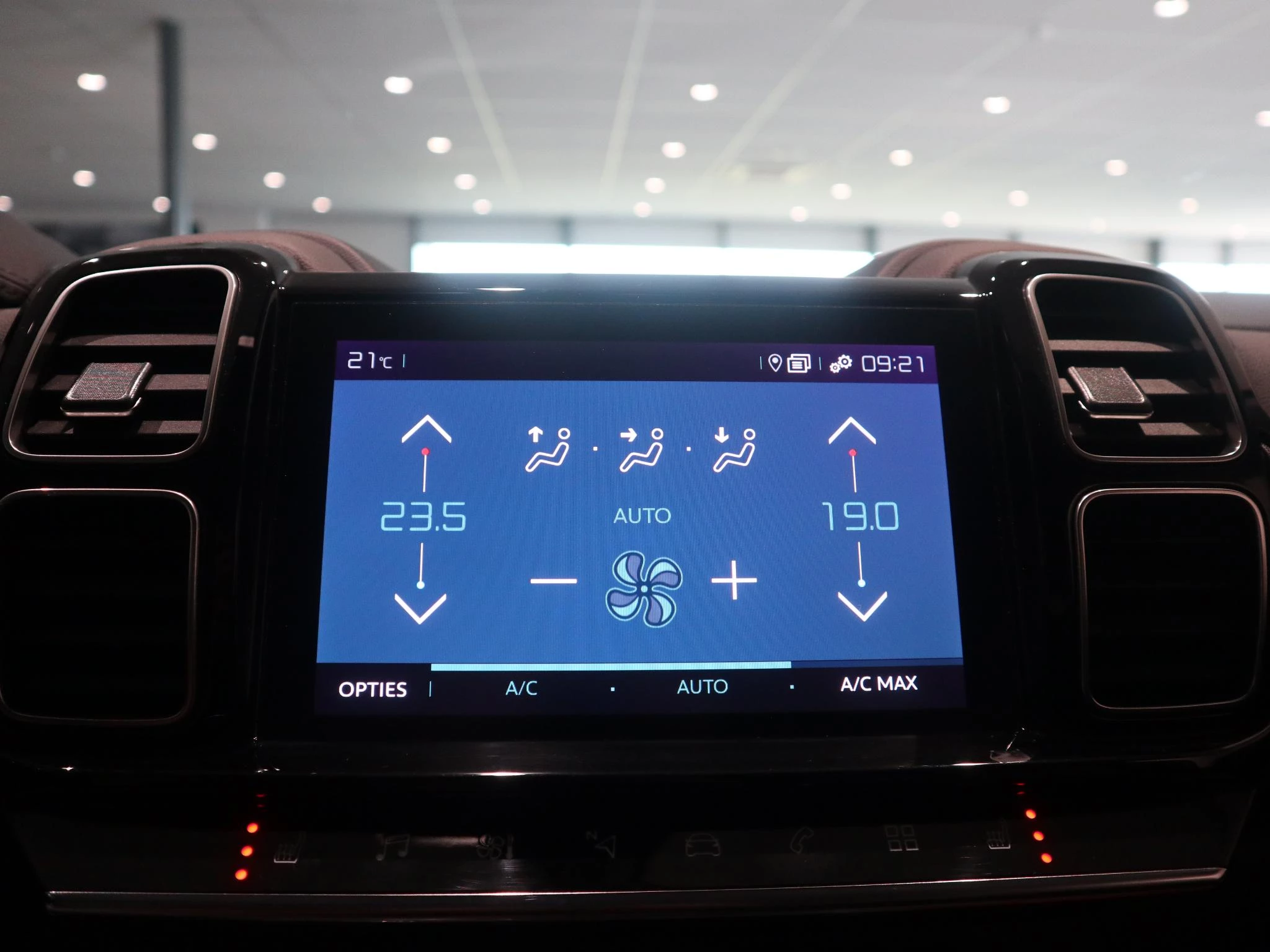 Citroën-C5 Aircross-image-18