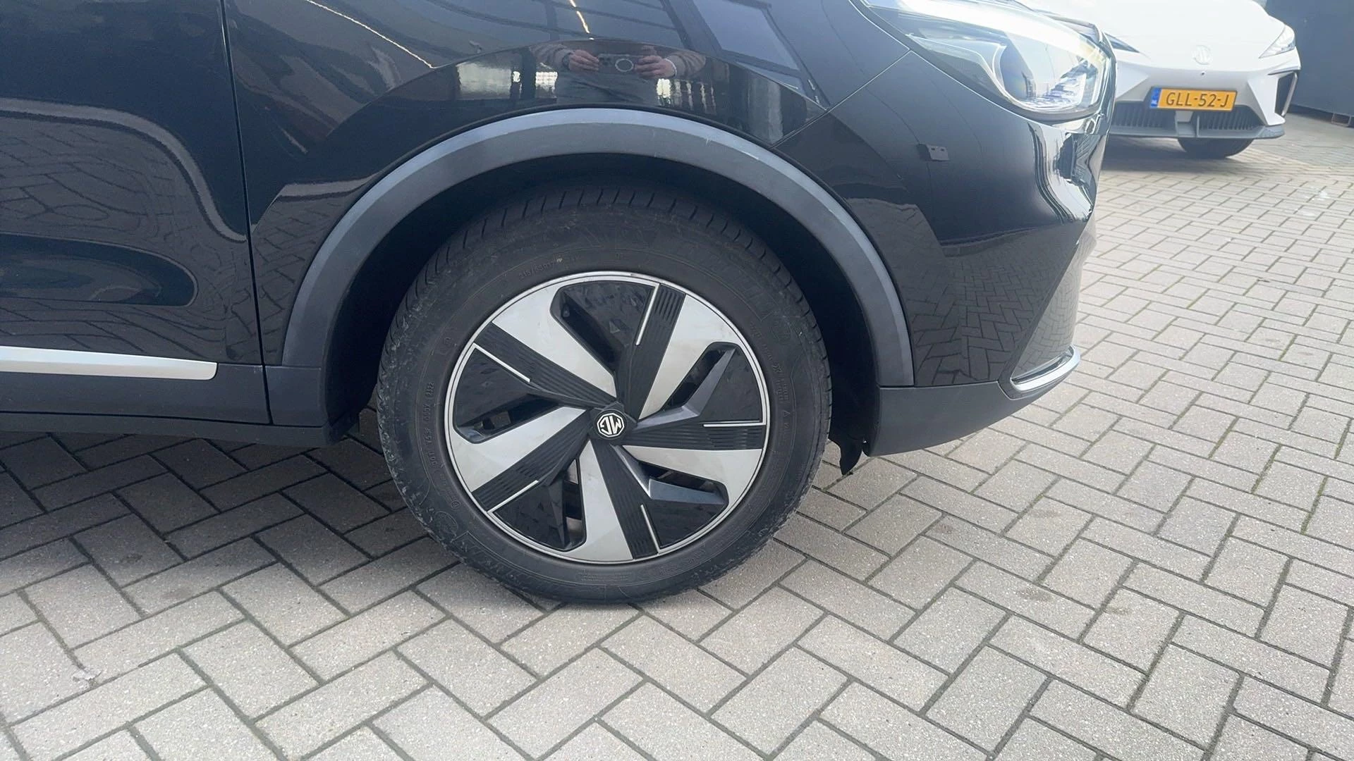 MG ZS EV Long Range Luxury 70 kWh